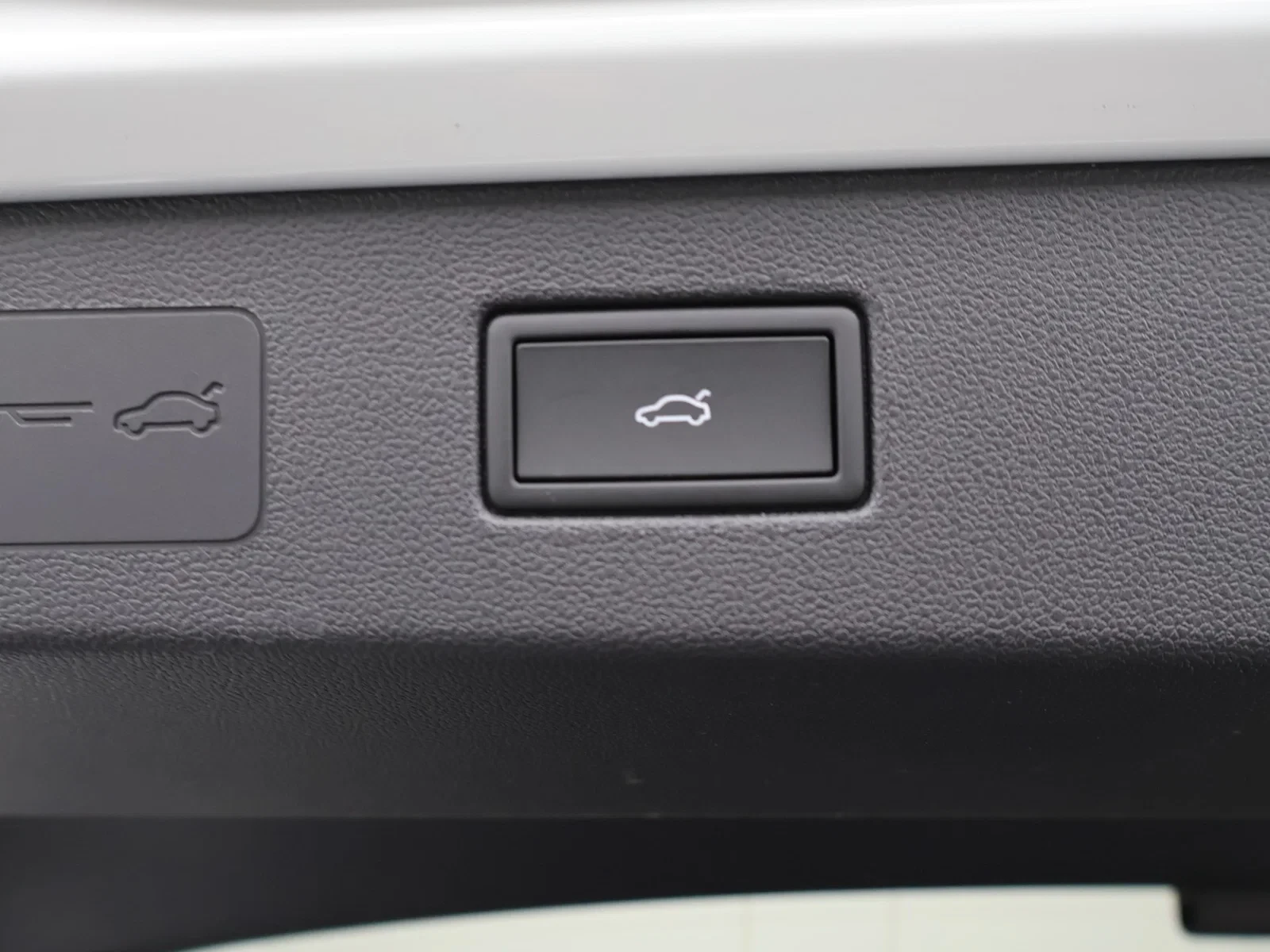 Volkswagen-T-Roc-image-15