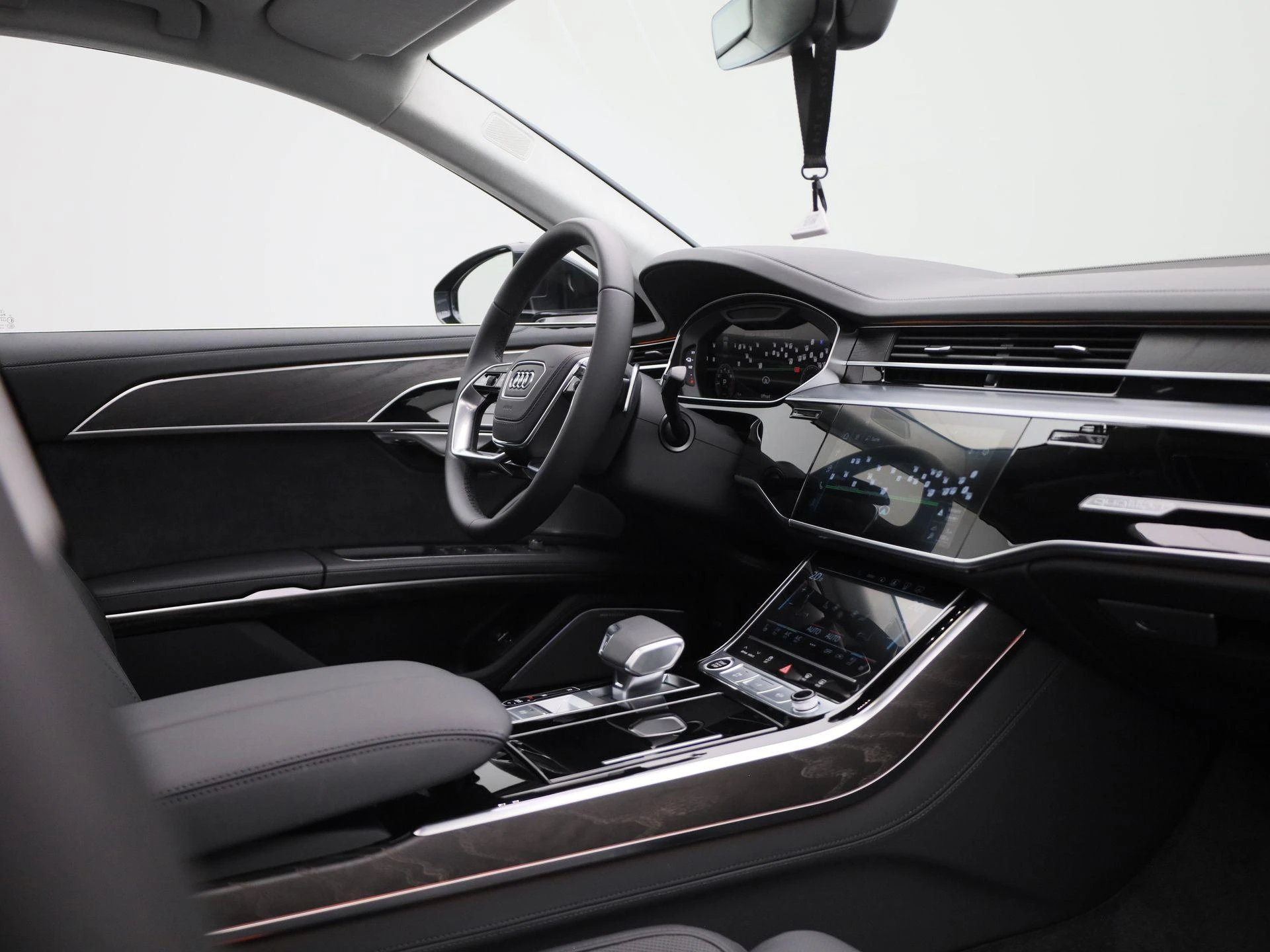 Audi-A8-image-48