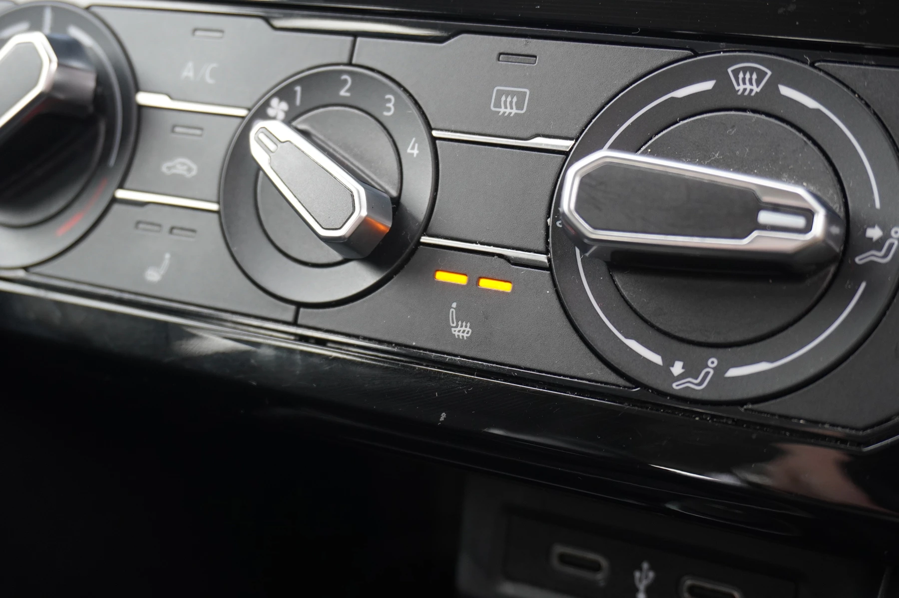 Volkswagen-T-Cross-image-22