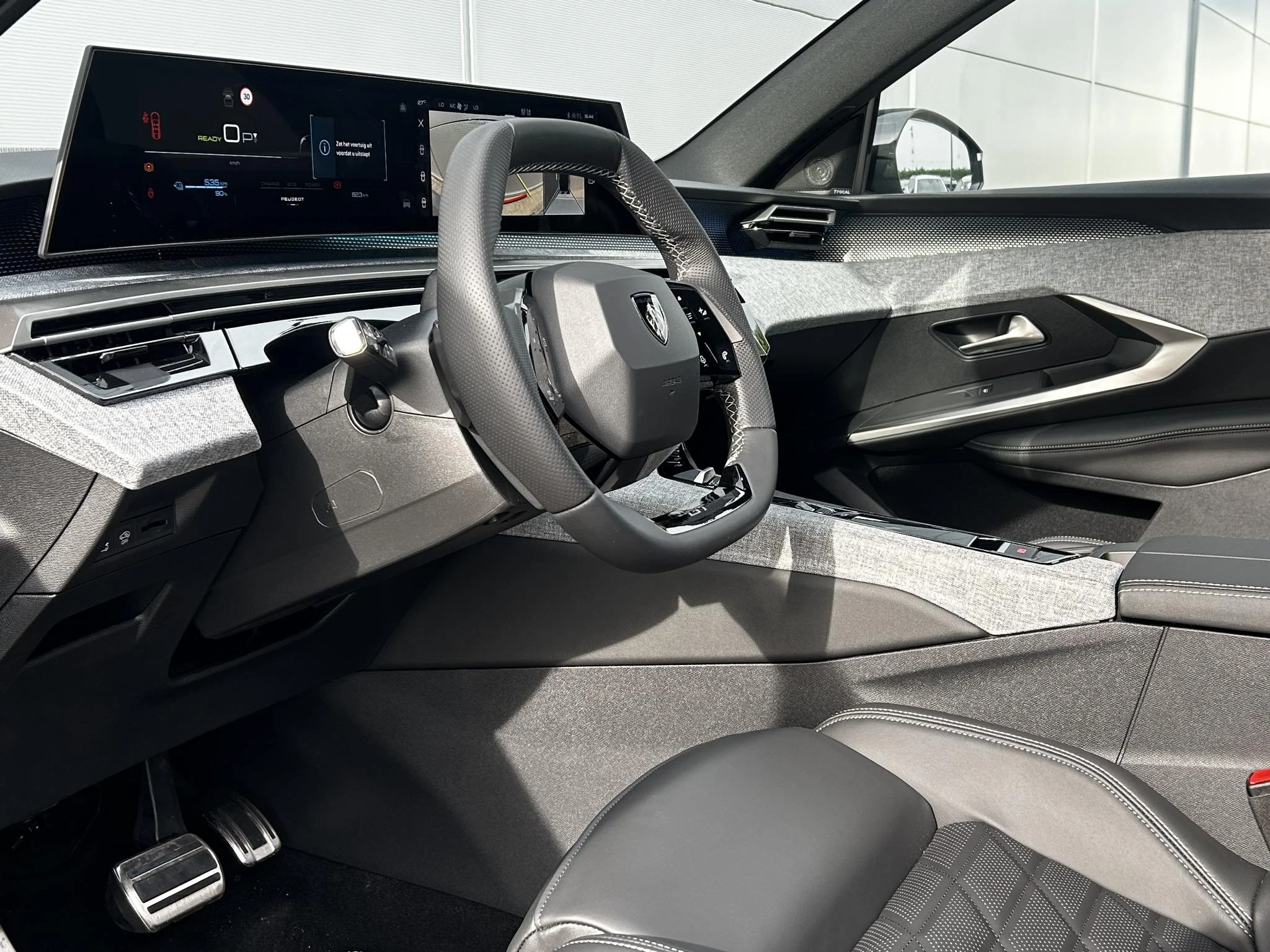 Peugeot-e-3008-image-11