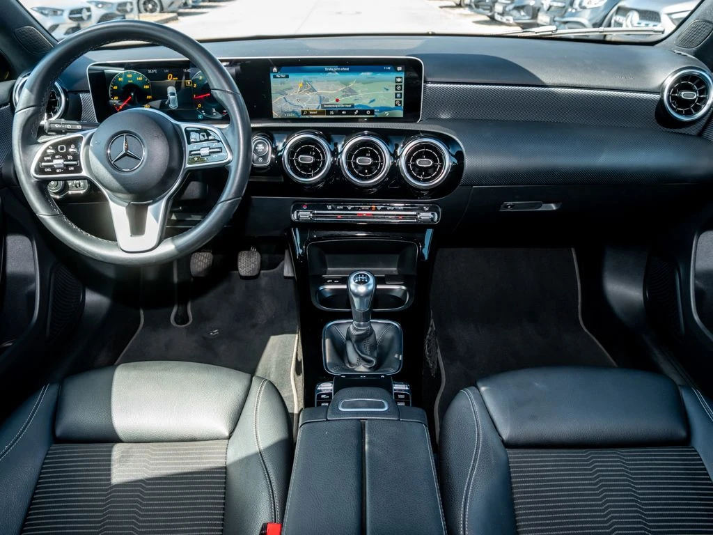 Mercedes-Benz-A-Klasse 200-image-12
