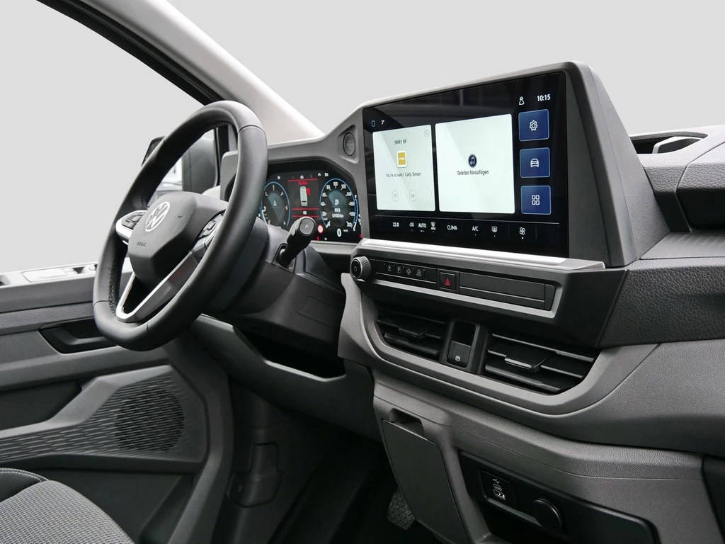 Volkswagen-Transporter-image-8