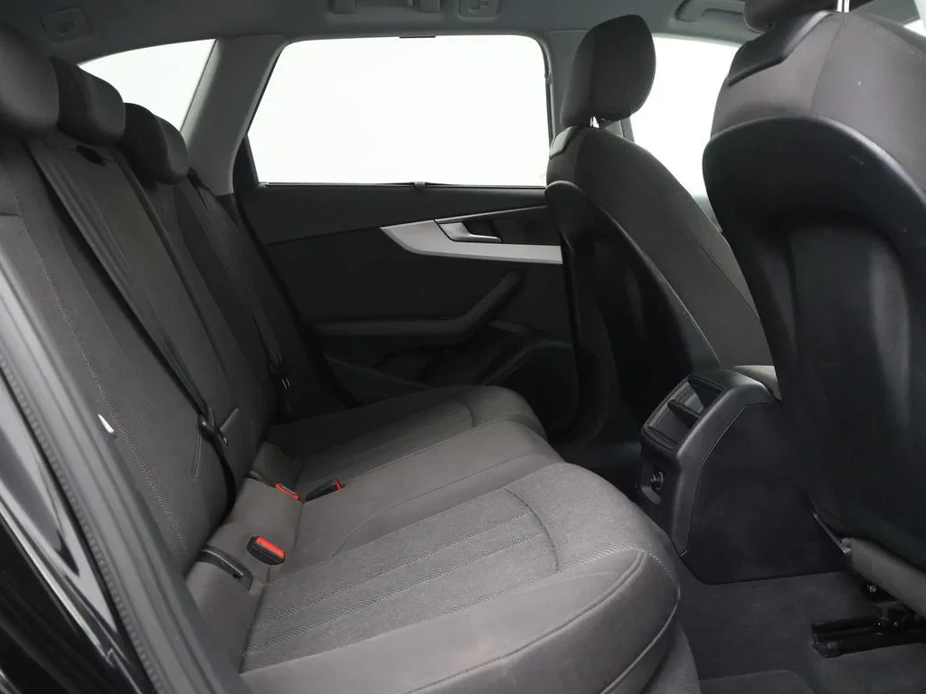 Audi-A4-image-11