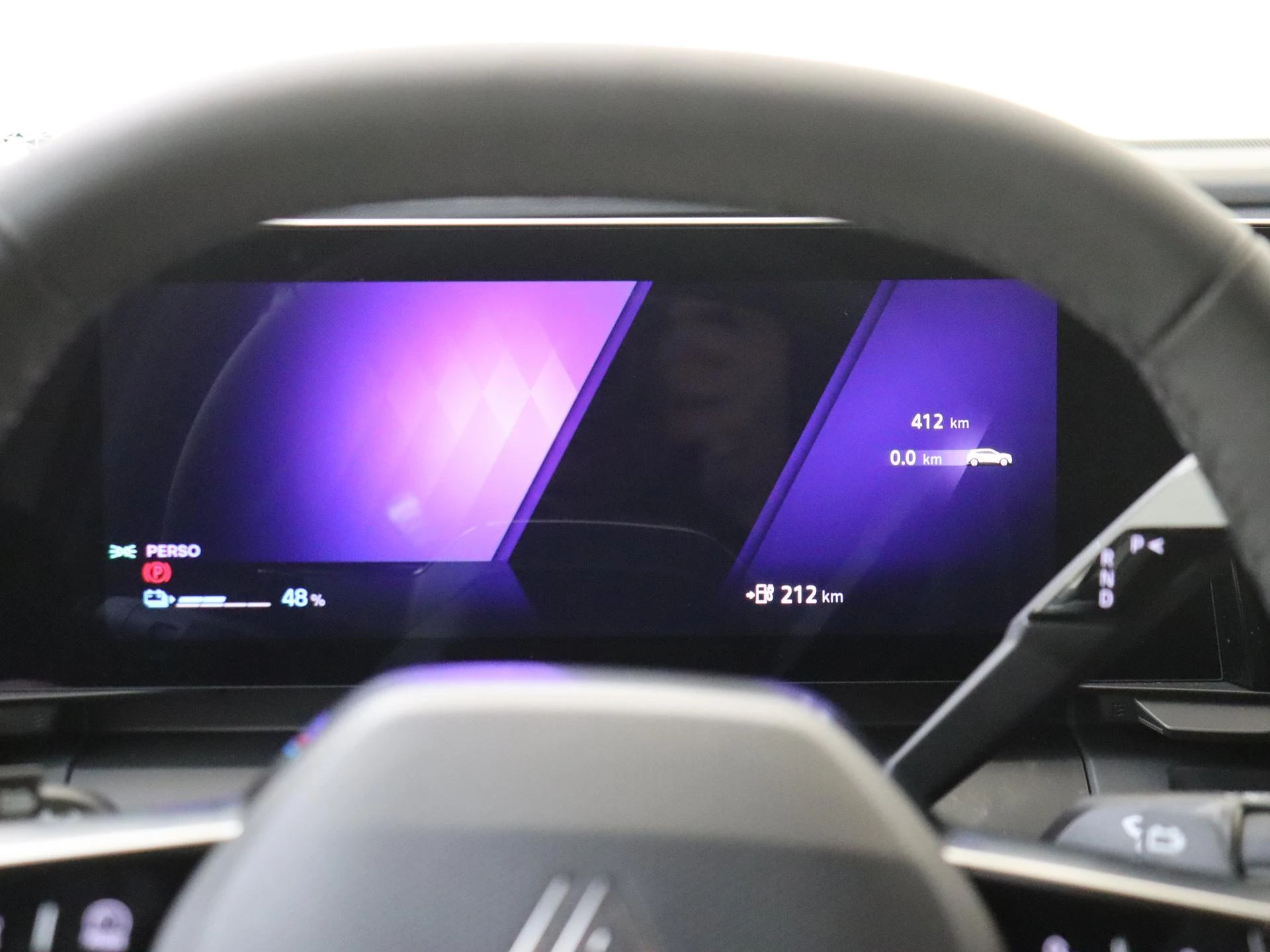 Renault-Megane E-Tech-image-11