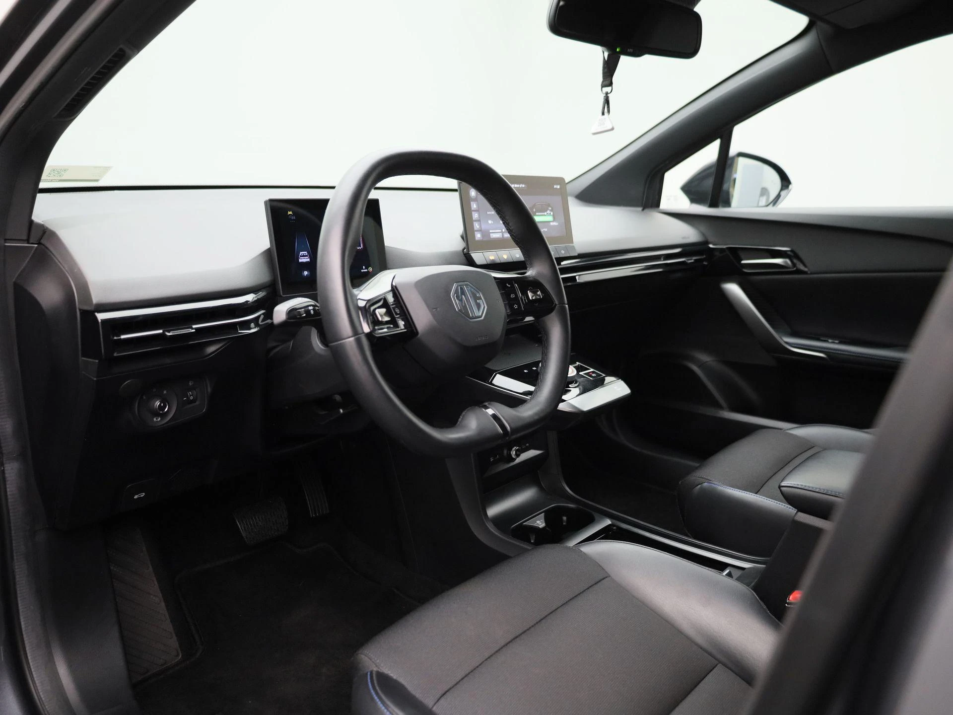 MG MG4 64 kWh Luxury