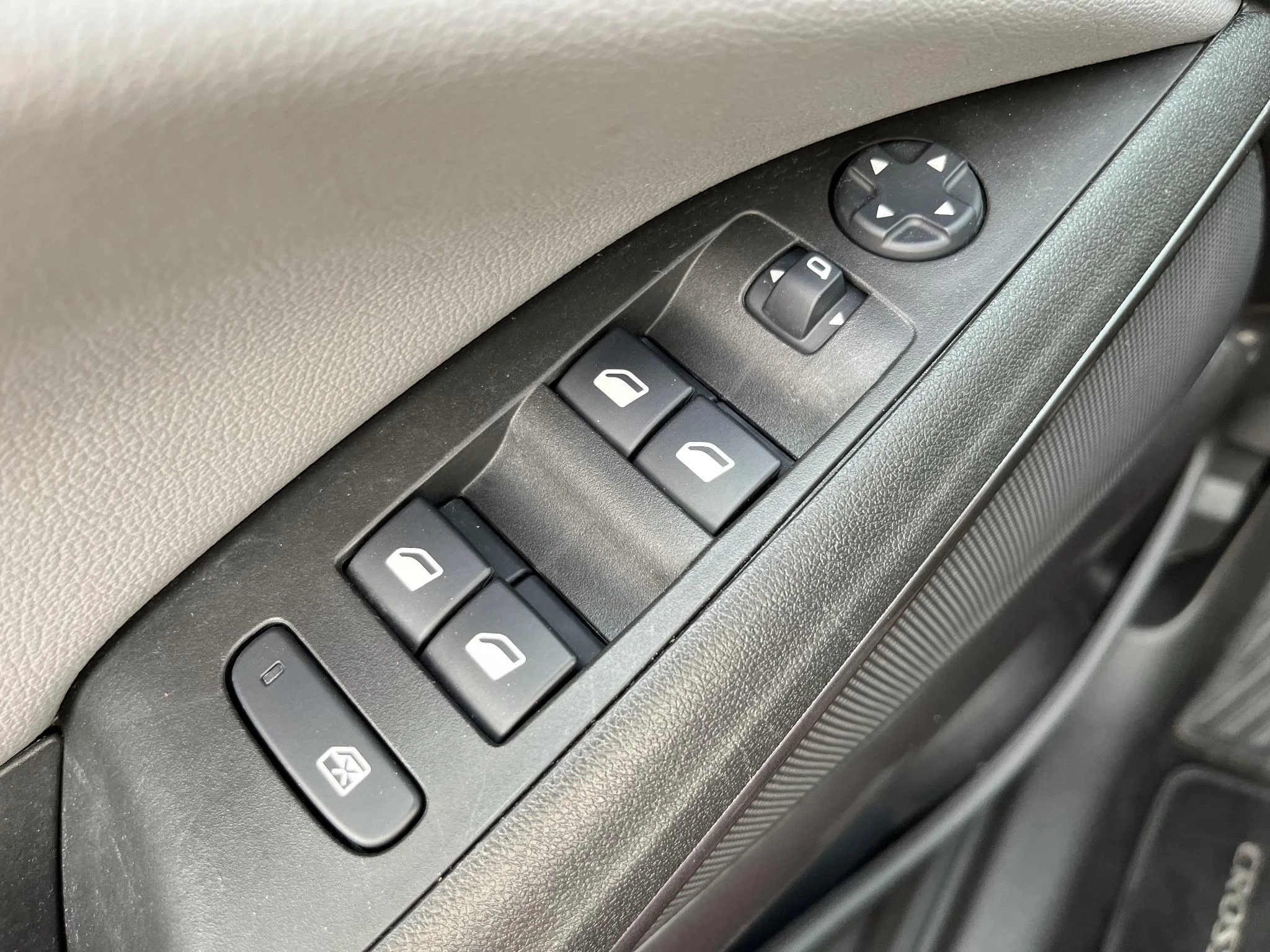 Opel-Crossland X-image-25