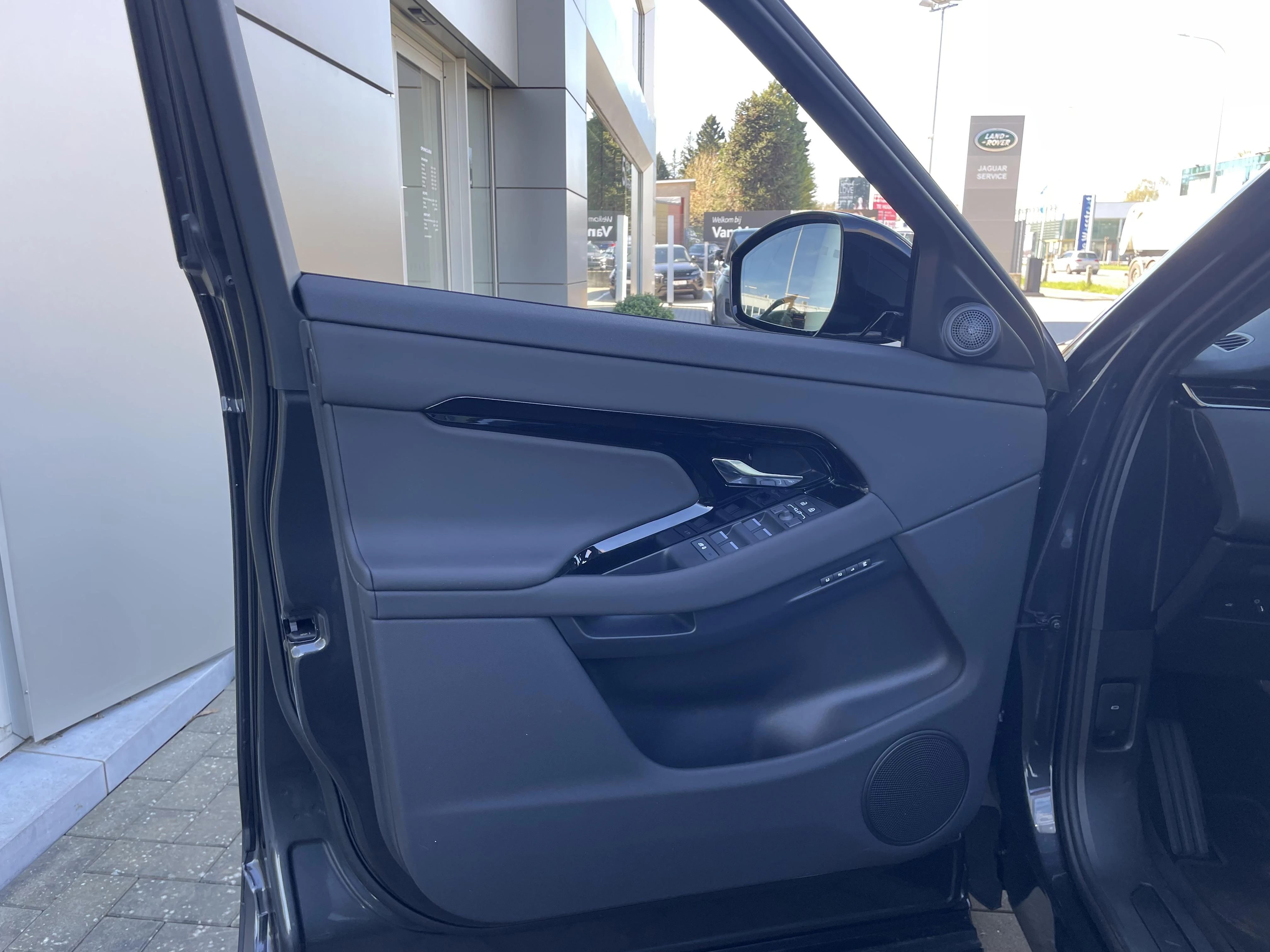 Land Rover Range Rover Evoque P160 S FWD Auto. 26.5MY