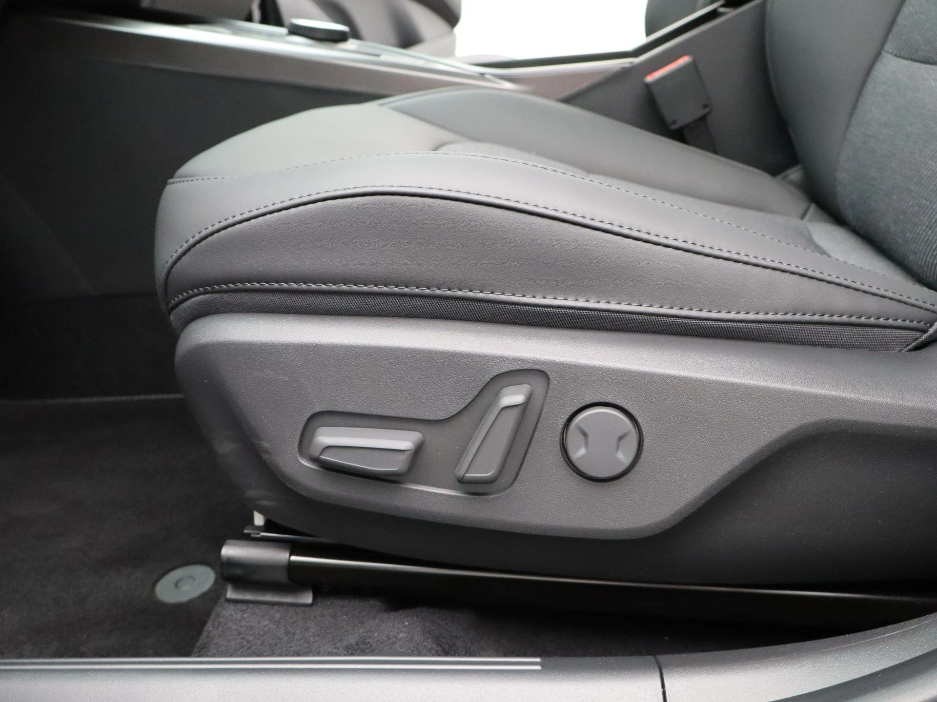 Kia-Niro-image-28