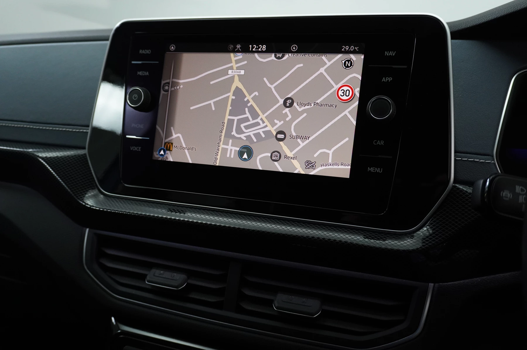 Volkswagen-T-Cross-image-24