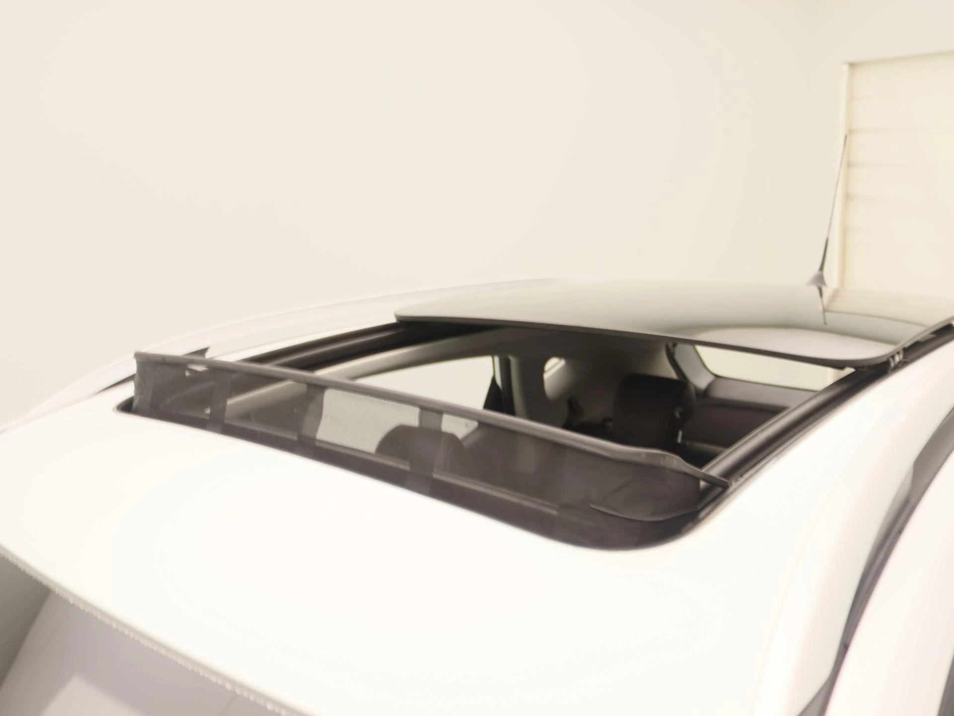 MG-ZS EV-image-16