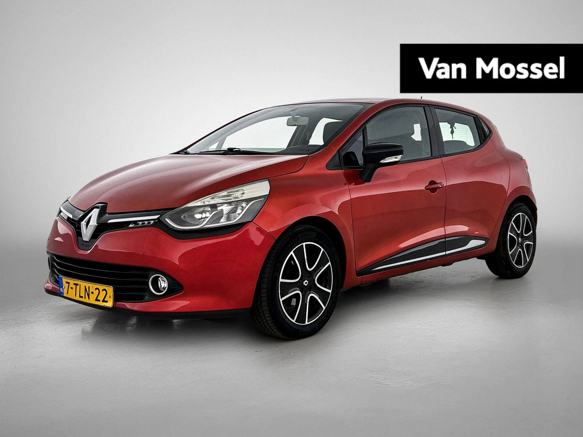 Renault-Clio-image-0