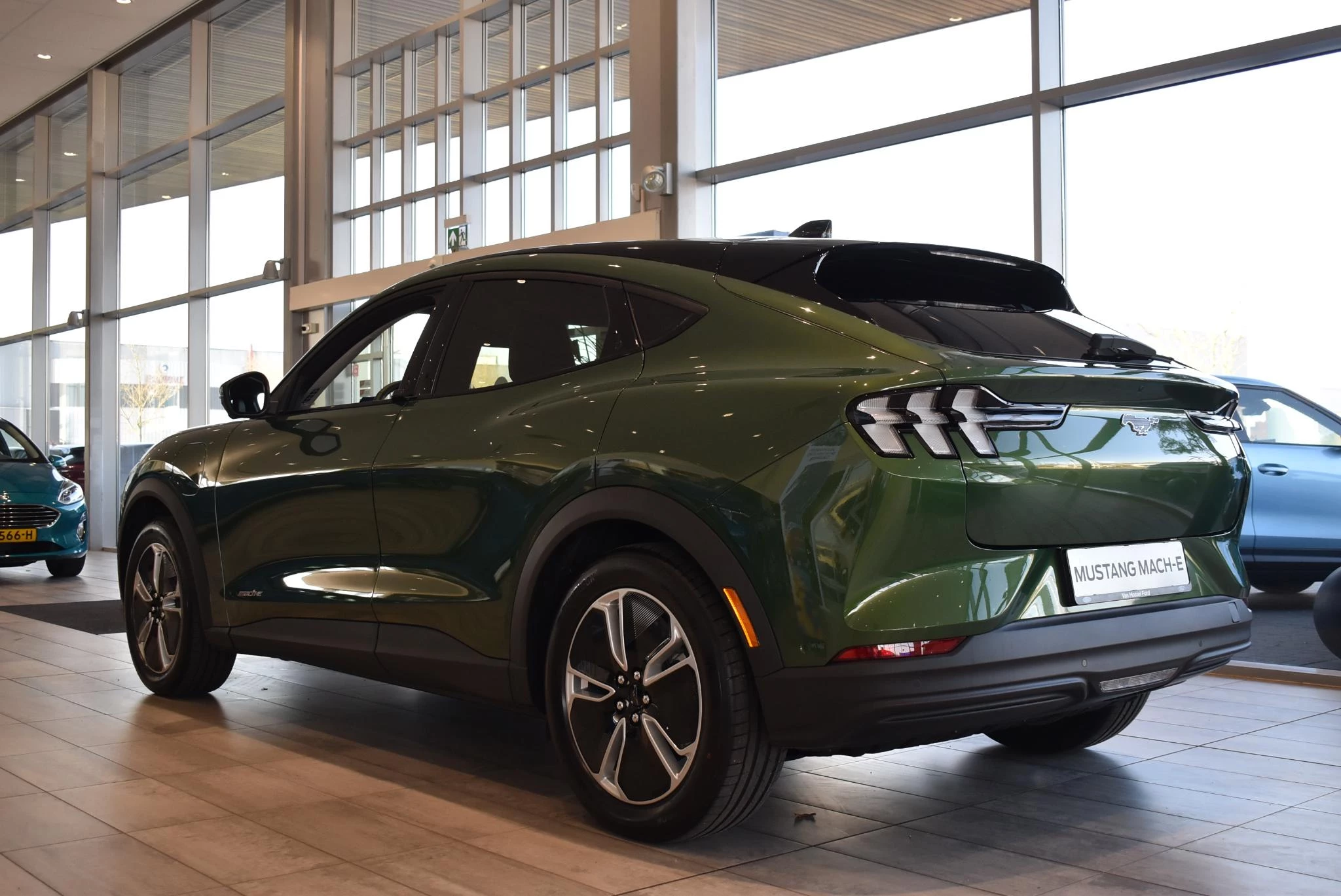 Ford-Mustang Mach-E-image-2