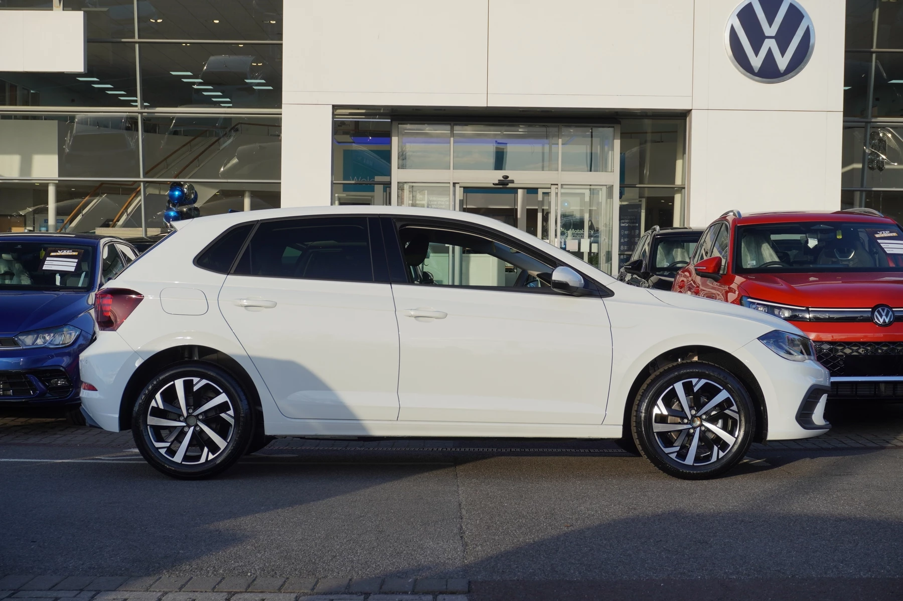 Volkswagen-Polo-image-3