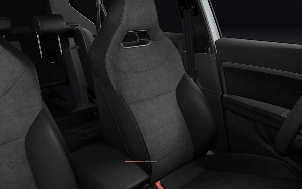 CUPRA Ateca 2.0 TSI 140 kW (190 PS) 7-Gang-DSG 4Drive Businesspaket, Dachhimmel Schwarz, AHK Vorrichtung schwenkb., Fahrassi, Winterpaket, T