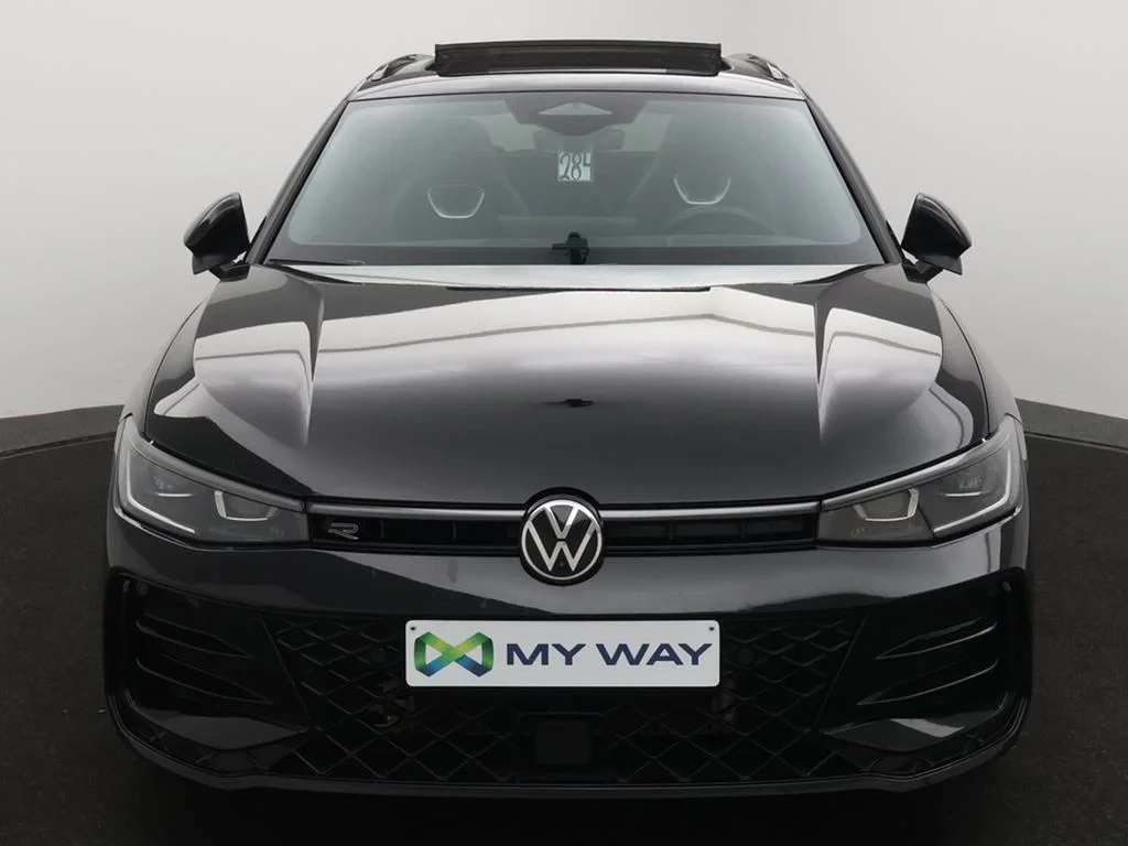 Volkswagen-Passat-image-5