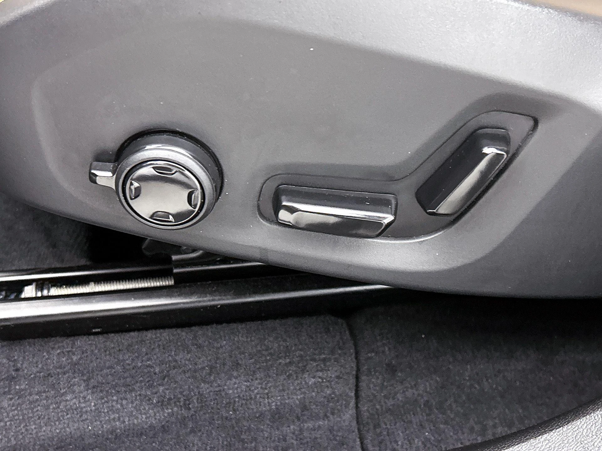 Volvo-XC60-image-27