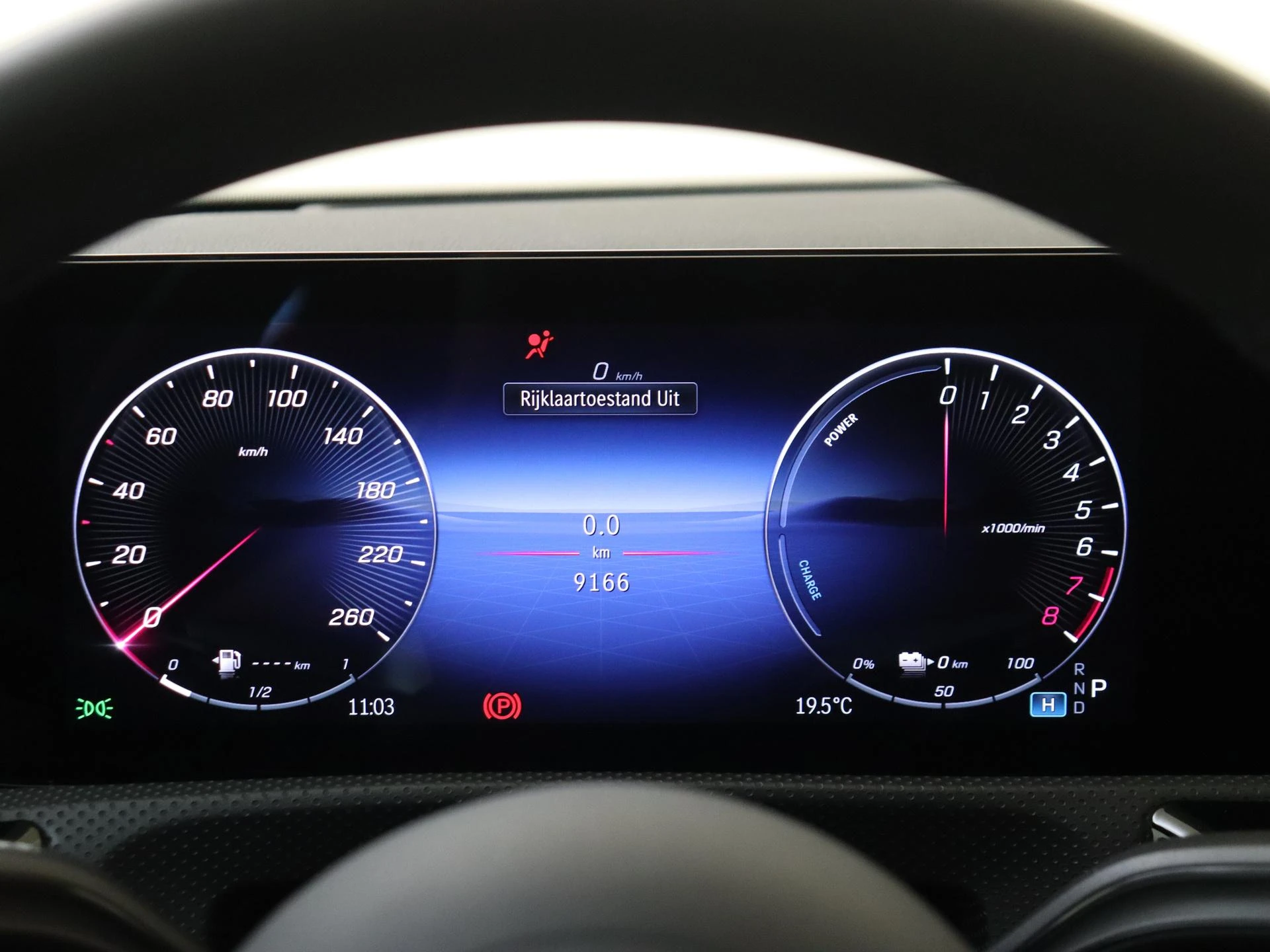Mercedes-Benz-A-Klasse-image-13