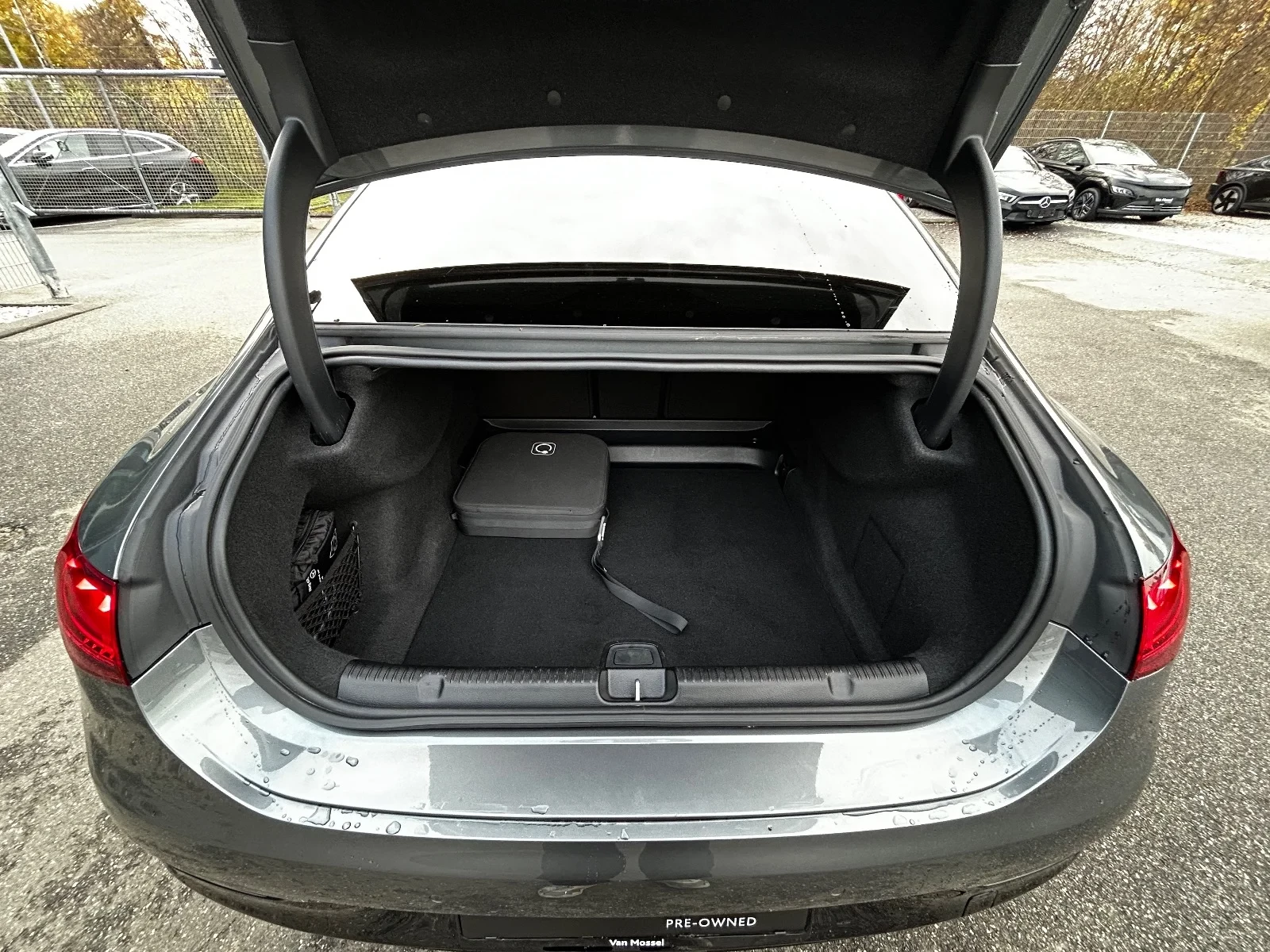 Mercedes-Benz-EQE-image-20