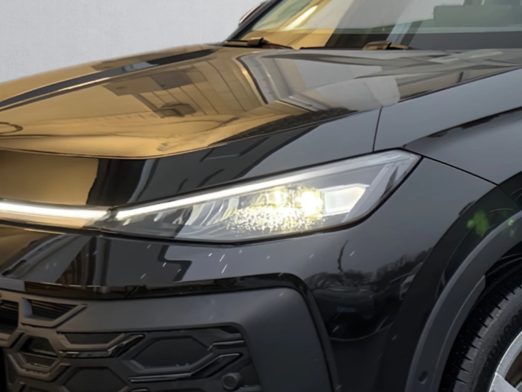 Volkswagen-T-Roc-image-1