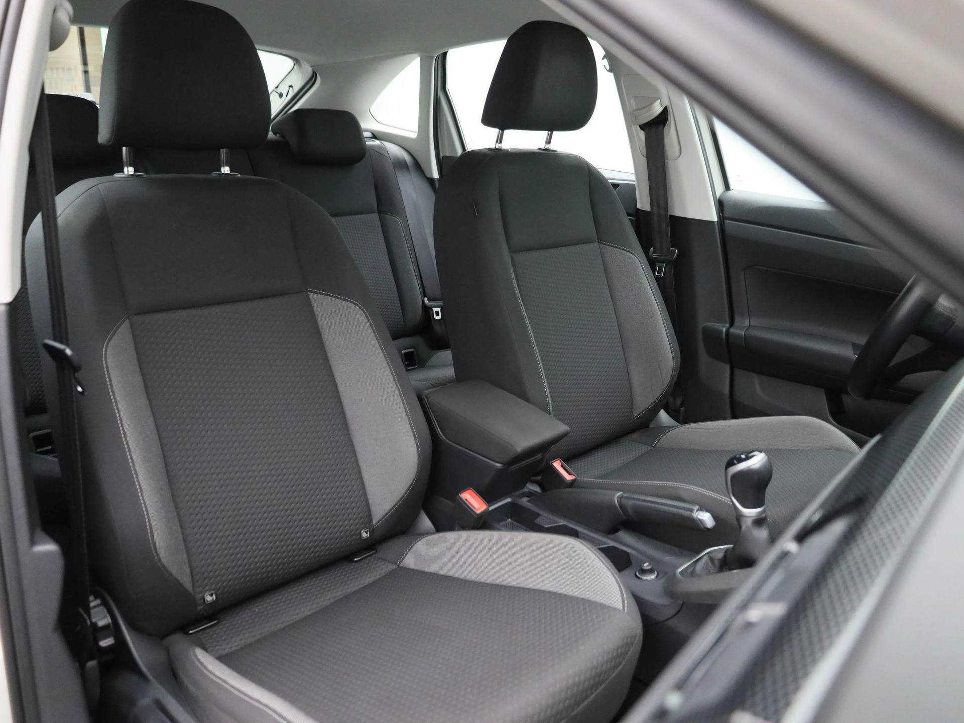 Volkswagen-Taigo-image-31