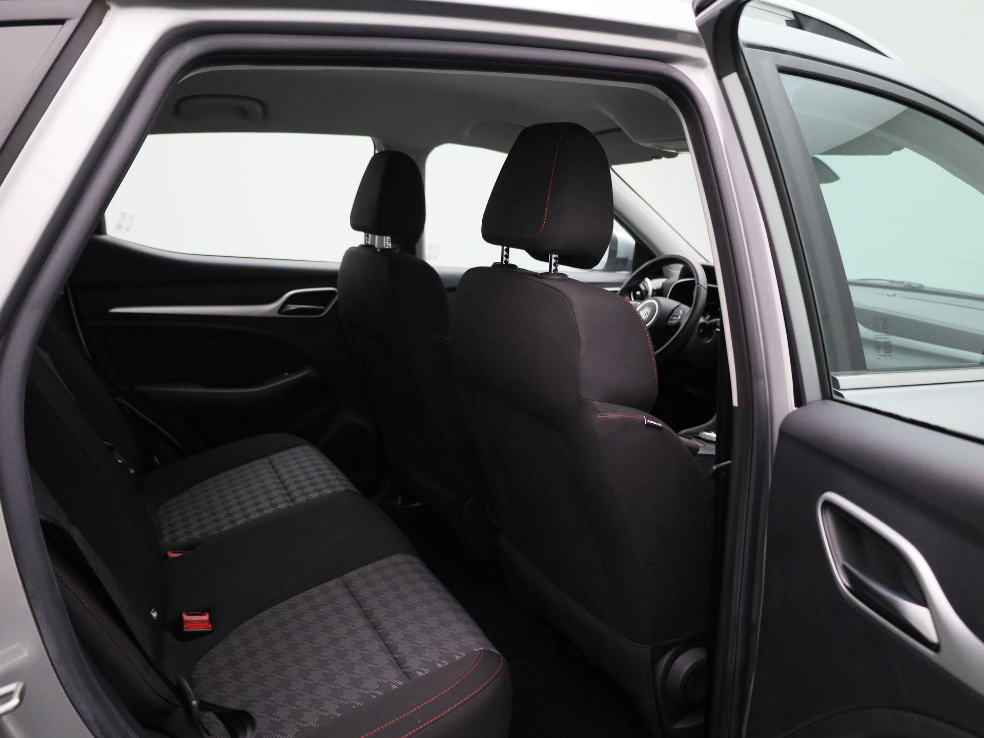 MG-ZS EV-image-32