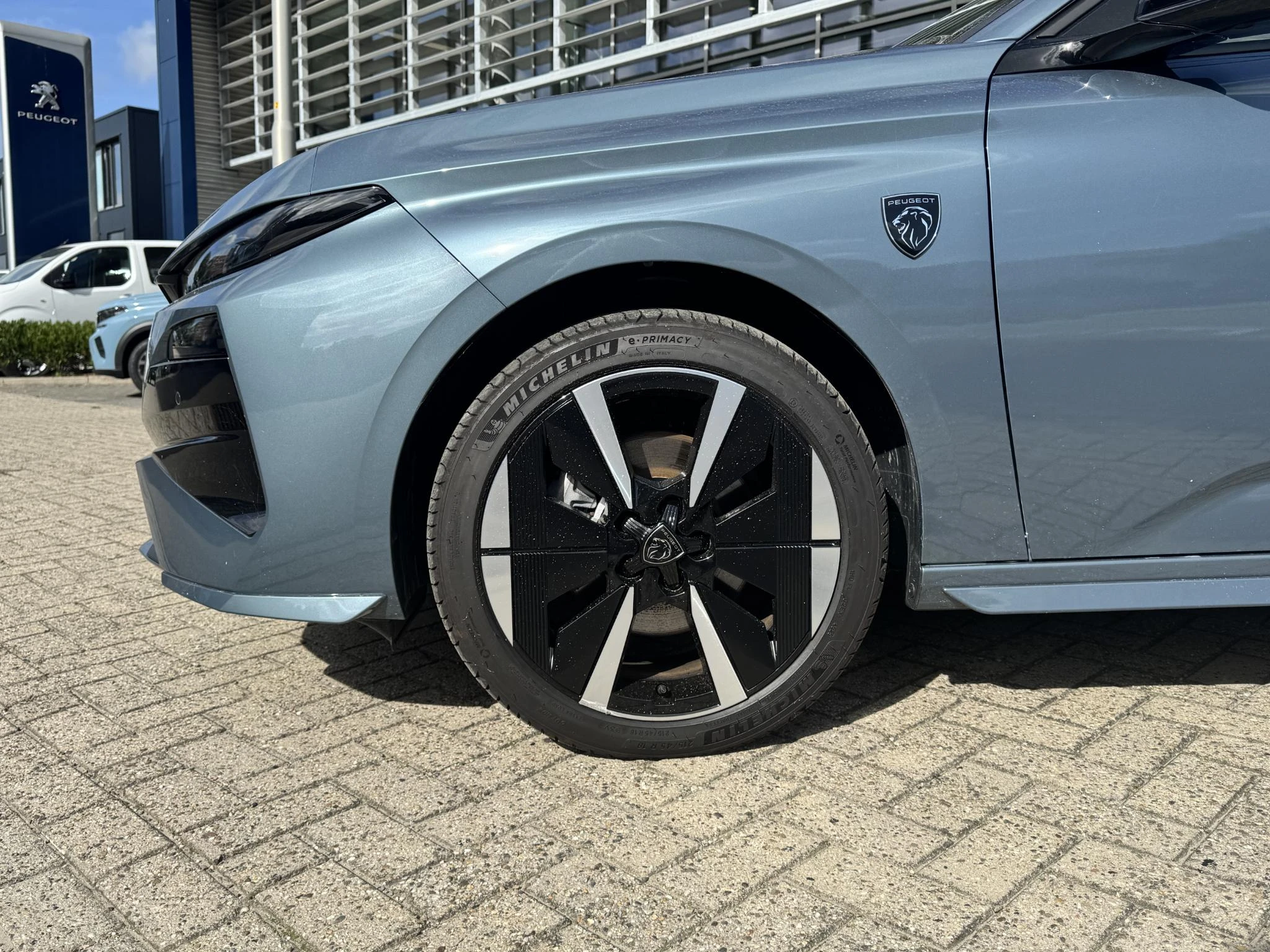 Peugeot-e-308-image-6