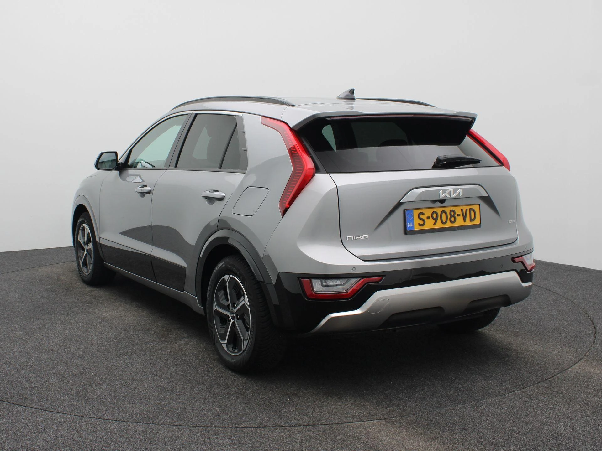 Kia-Niro-image-1