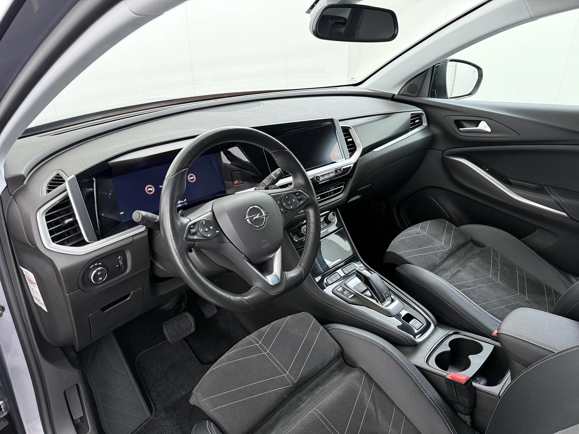 Opel-Grandland-image-15