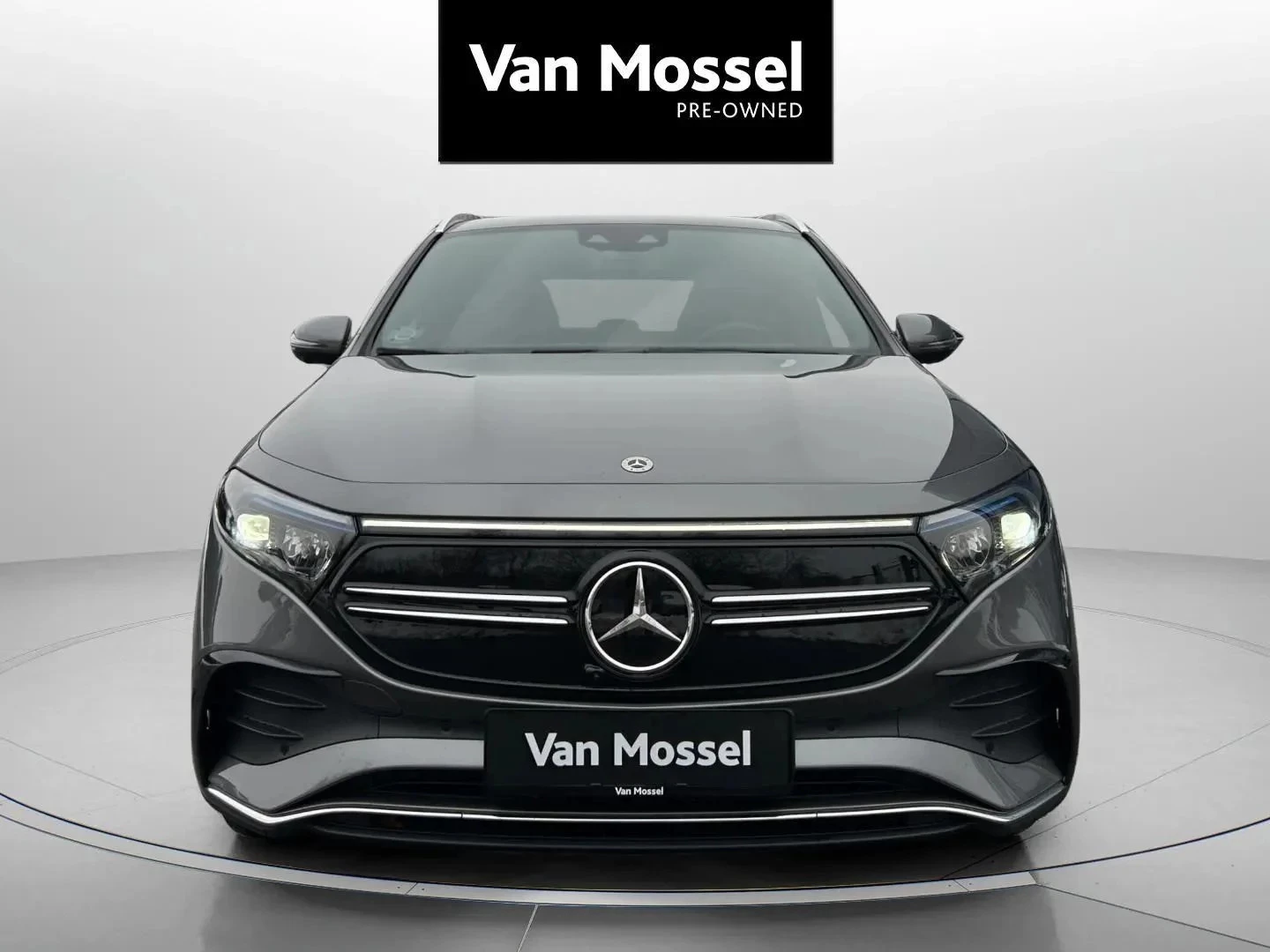 Mercedes-Benz-EQA-image-1