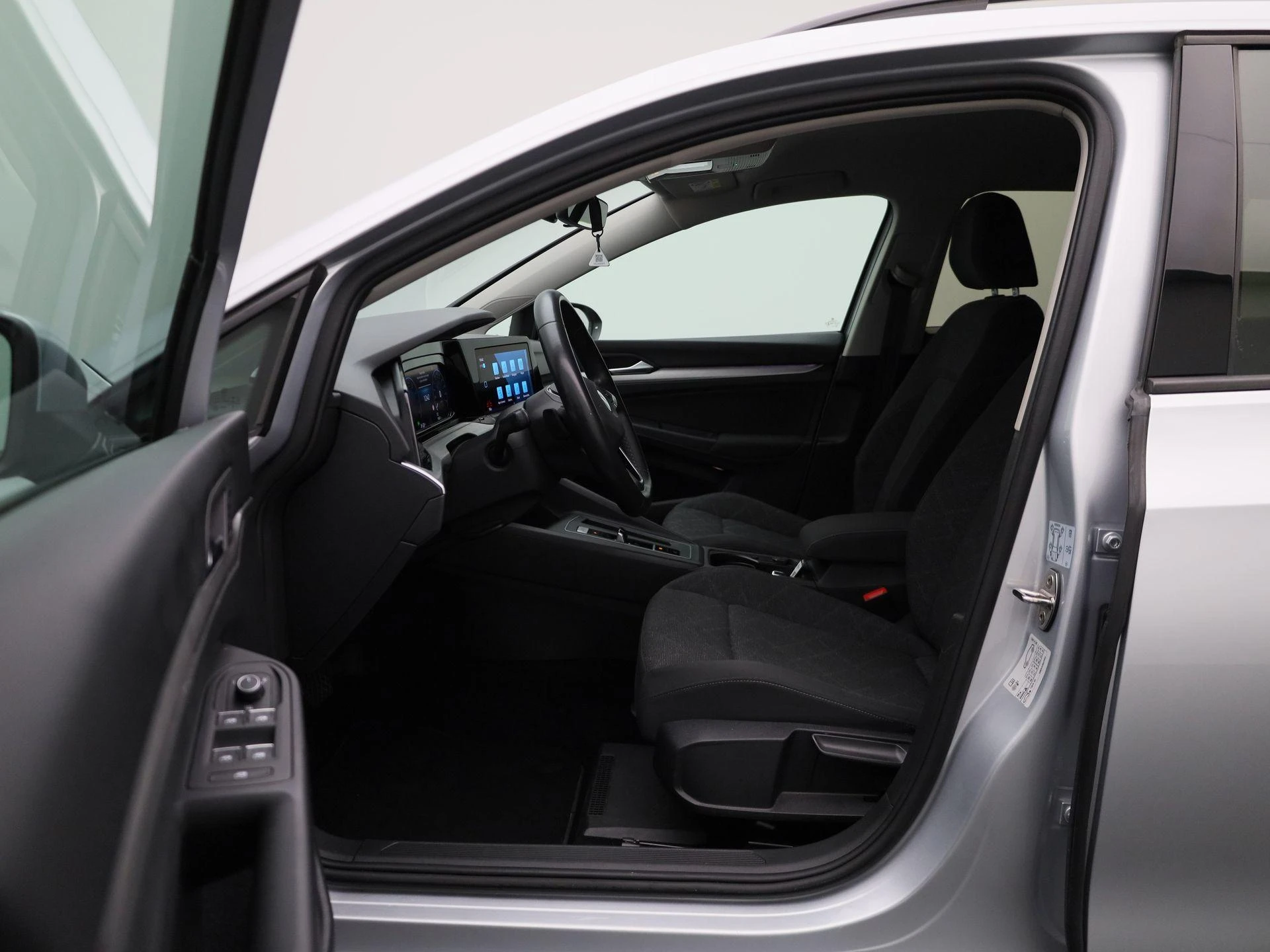 Volkswagen Golf Variant 1.0 eTSI Life Business