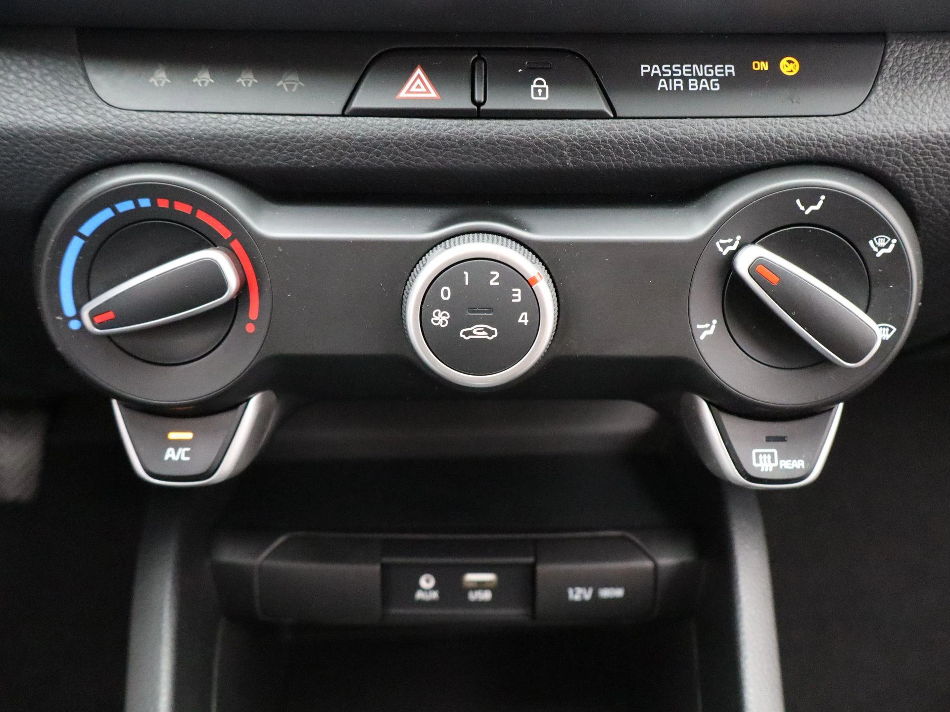 Kia-Stonic-image-17