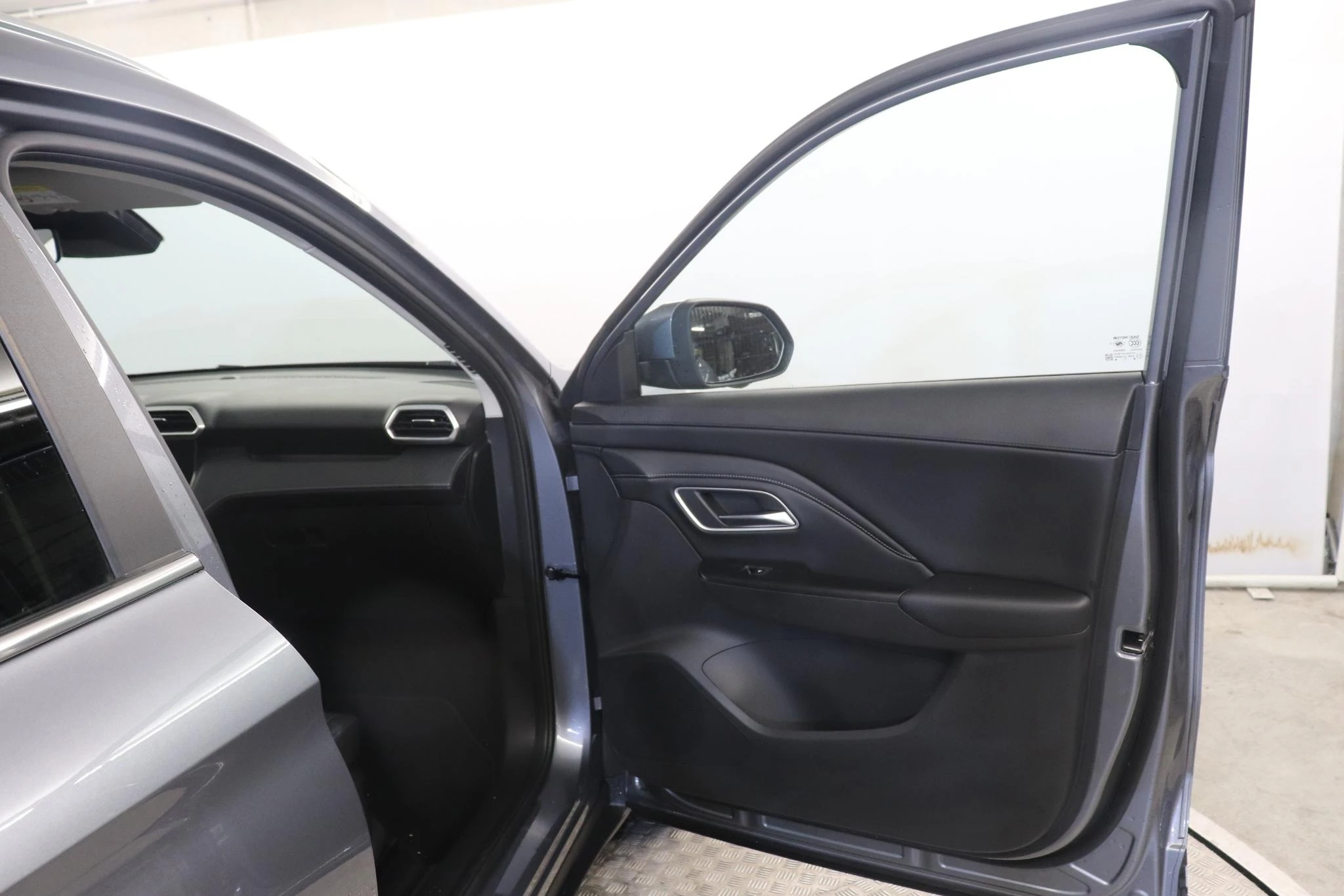 MG-ZS-image-15