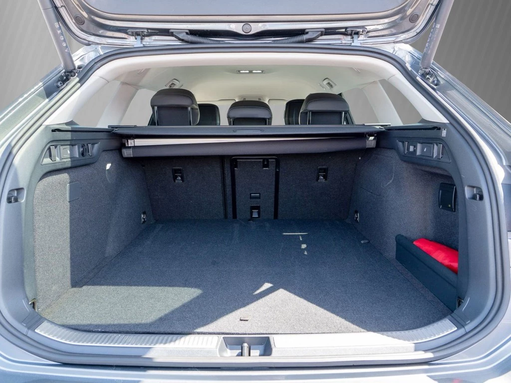 Volkswagen Passat Variant 1.5 TSI DSG eHybrid Business