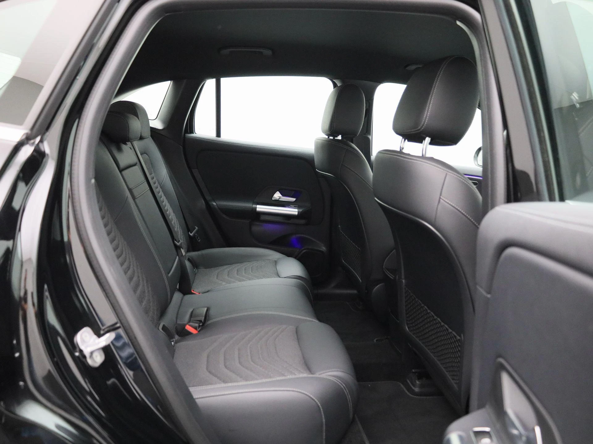 Mercedes-Benz-EQA-image-39