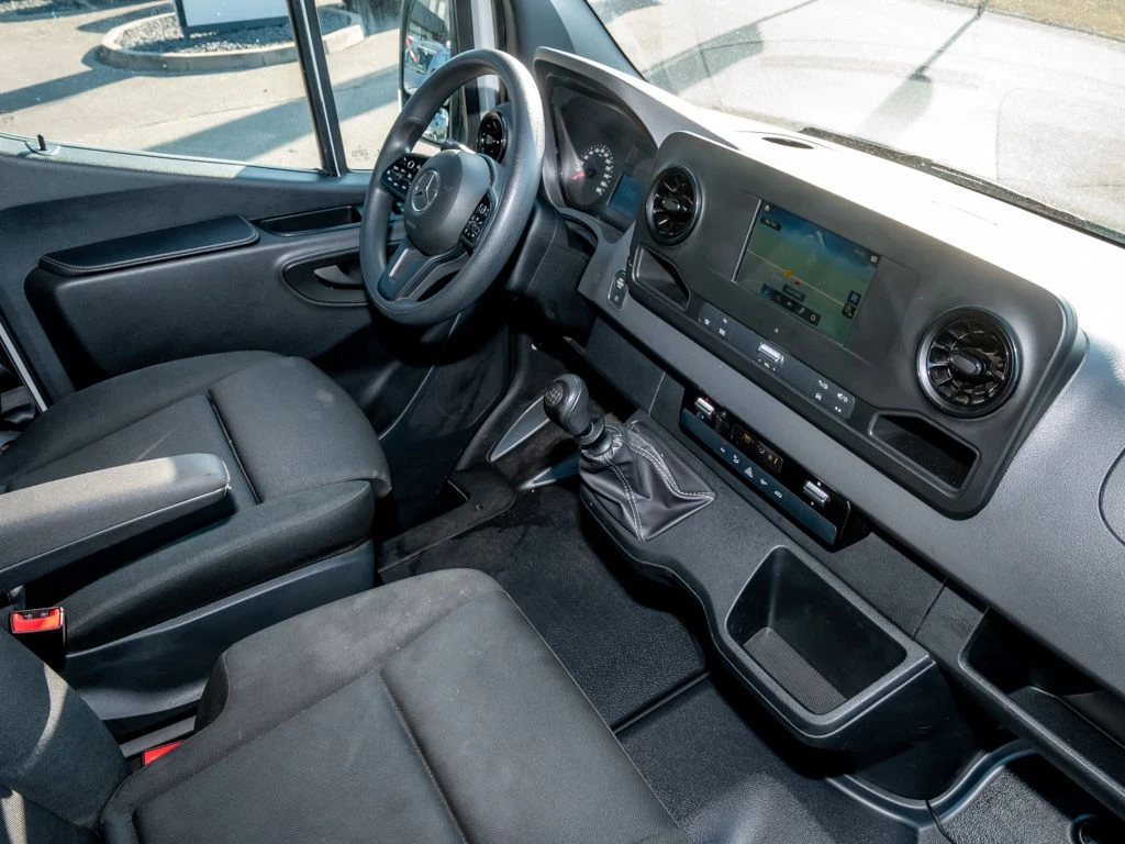 Mercedes-Benz-Sprinter 317-image-9