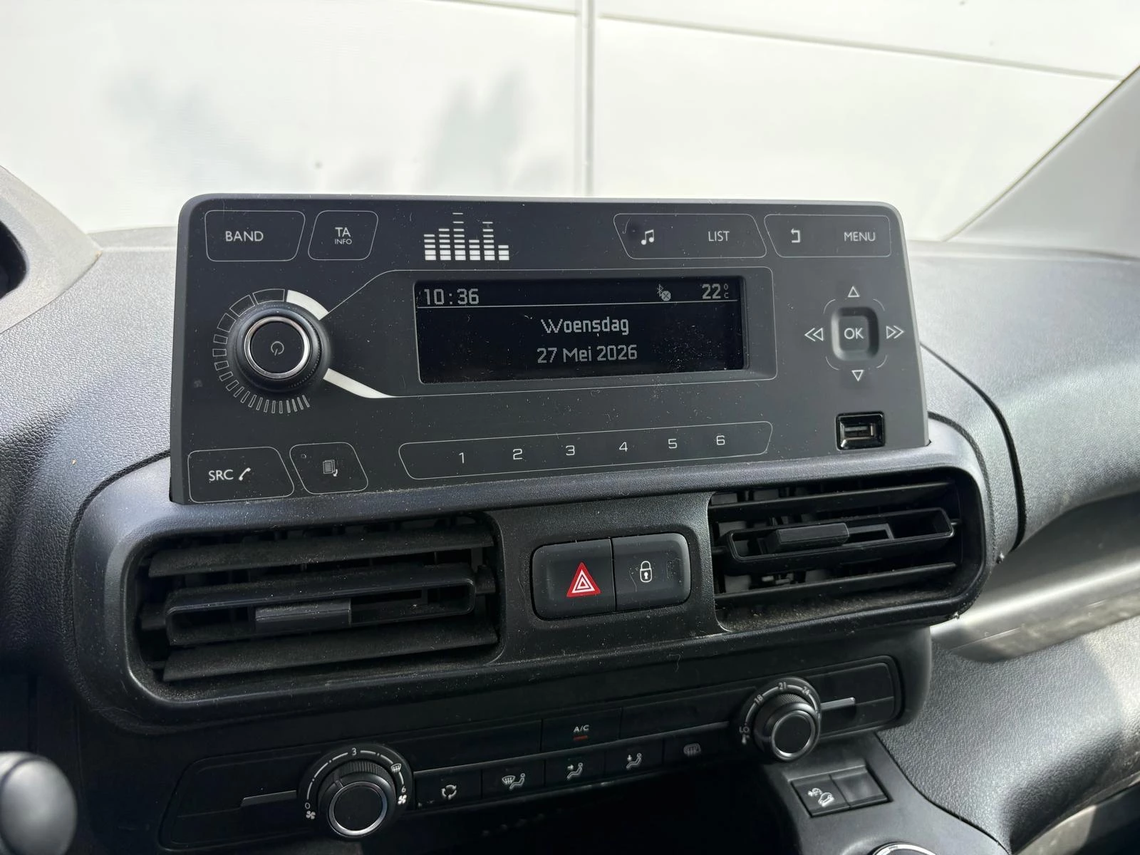 Peugeot-Partner-image-9