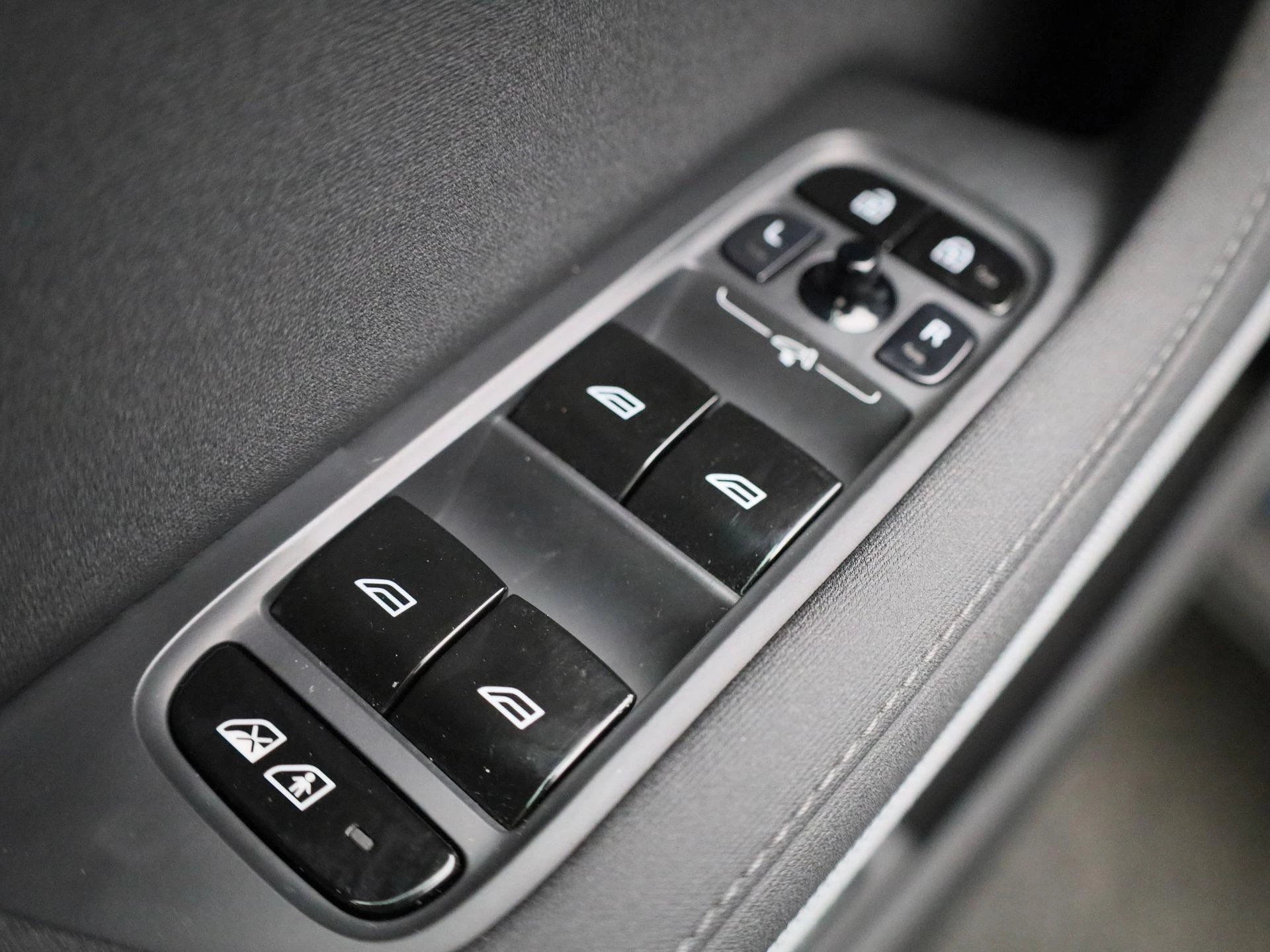 Polestar 2 Standard Range Single Motor 63kWh