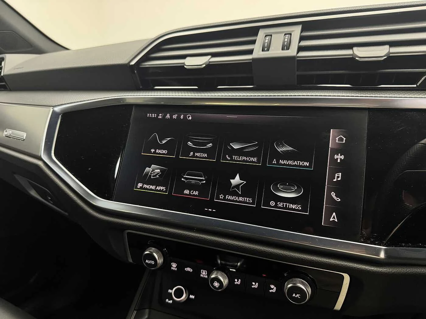 Audi-Q3-image-22