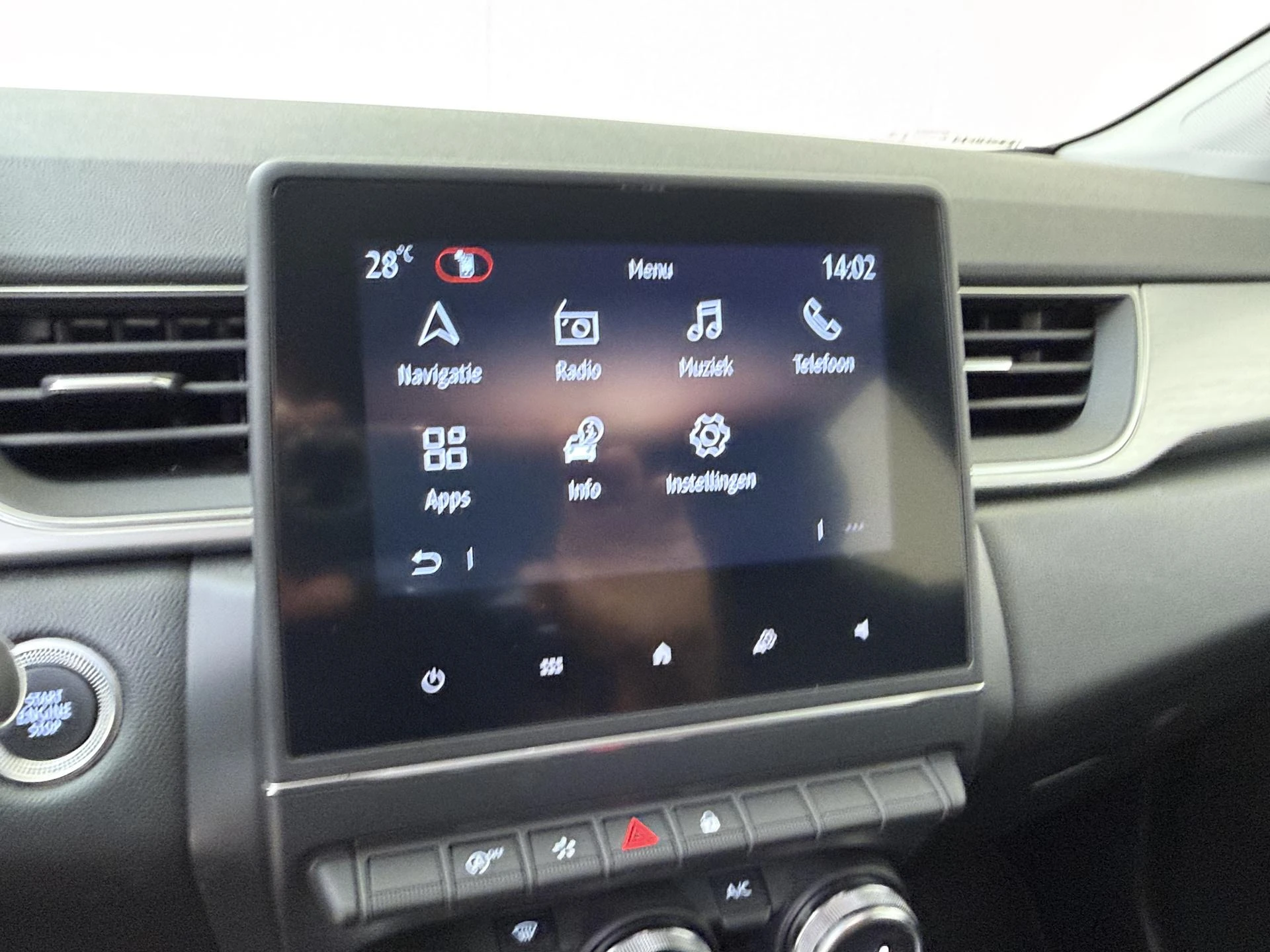 Renault-Captur-image-16