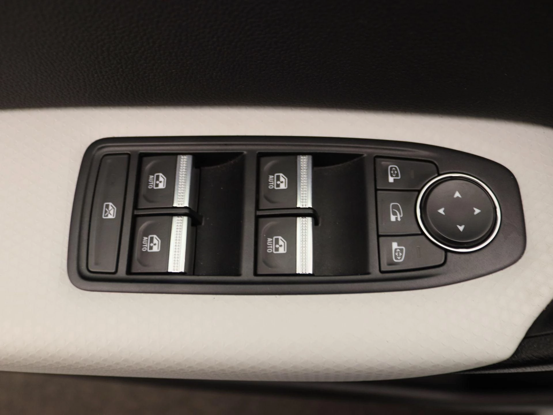 Renault-Captur-image-24