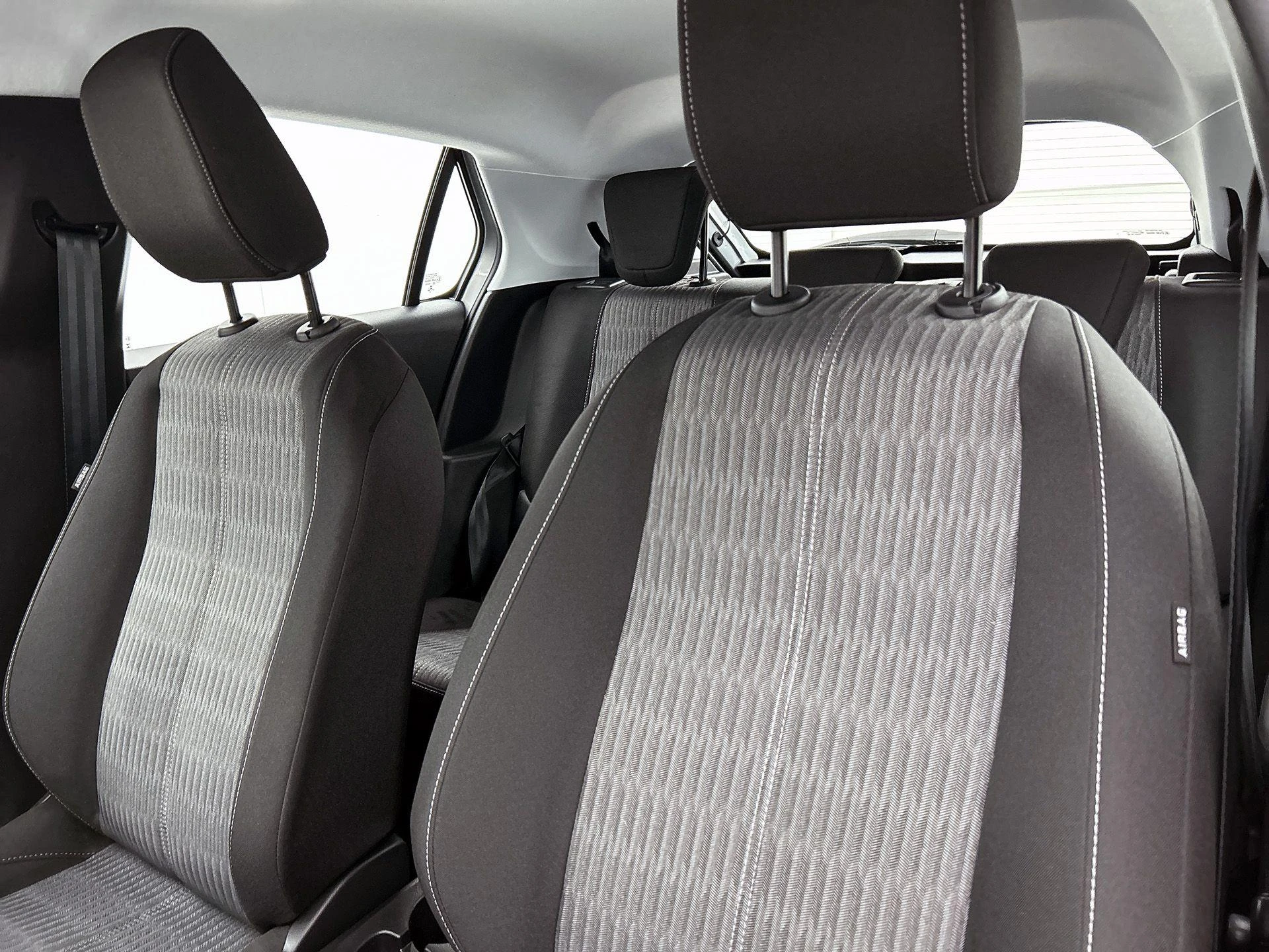 Opel-Corsa-image-9