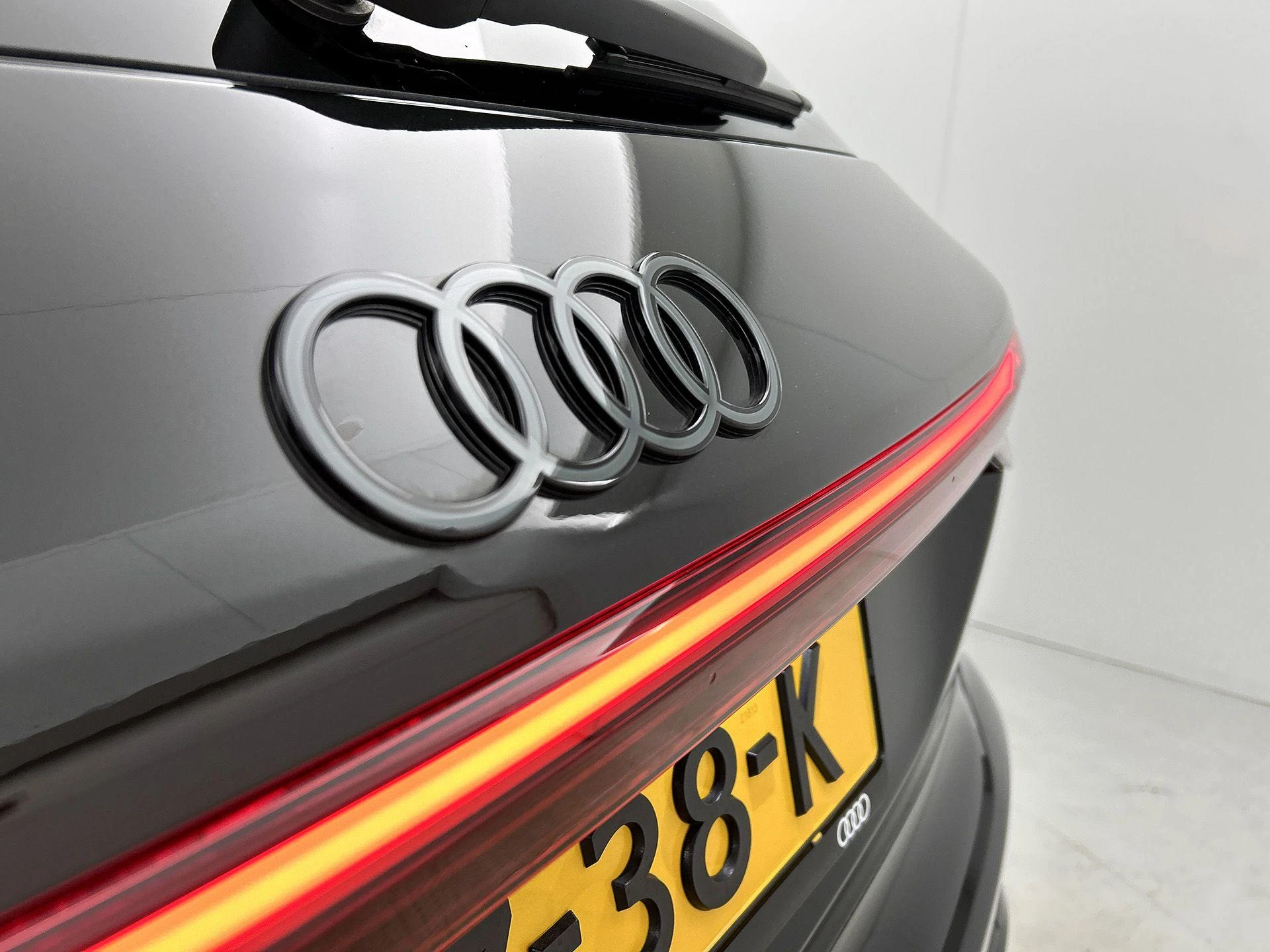 Audi-Q6 e-tron-image-37