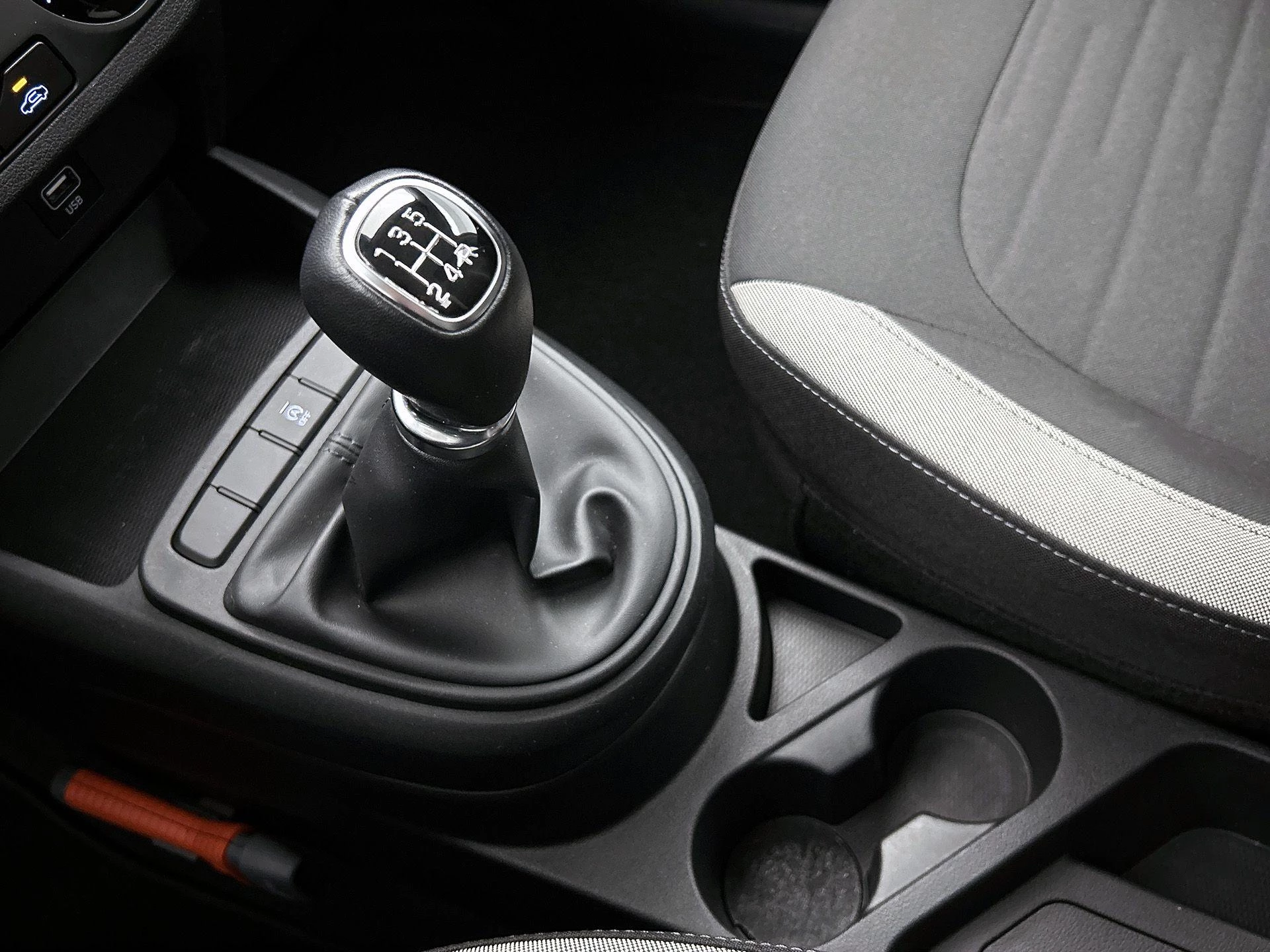 Hyundai-i10-image-26