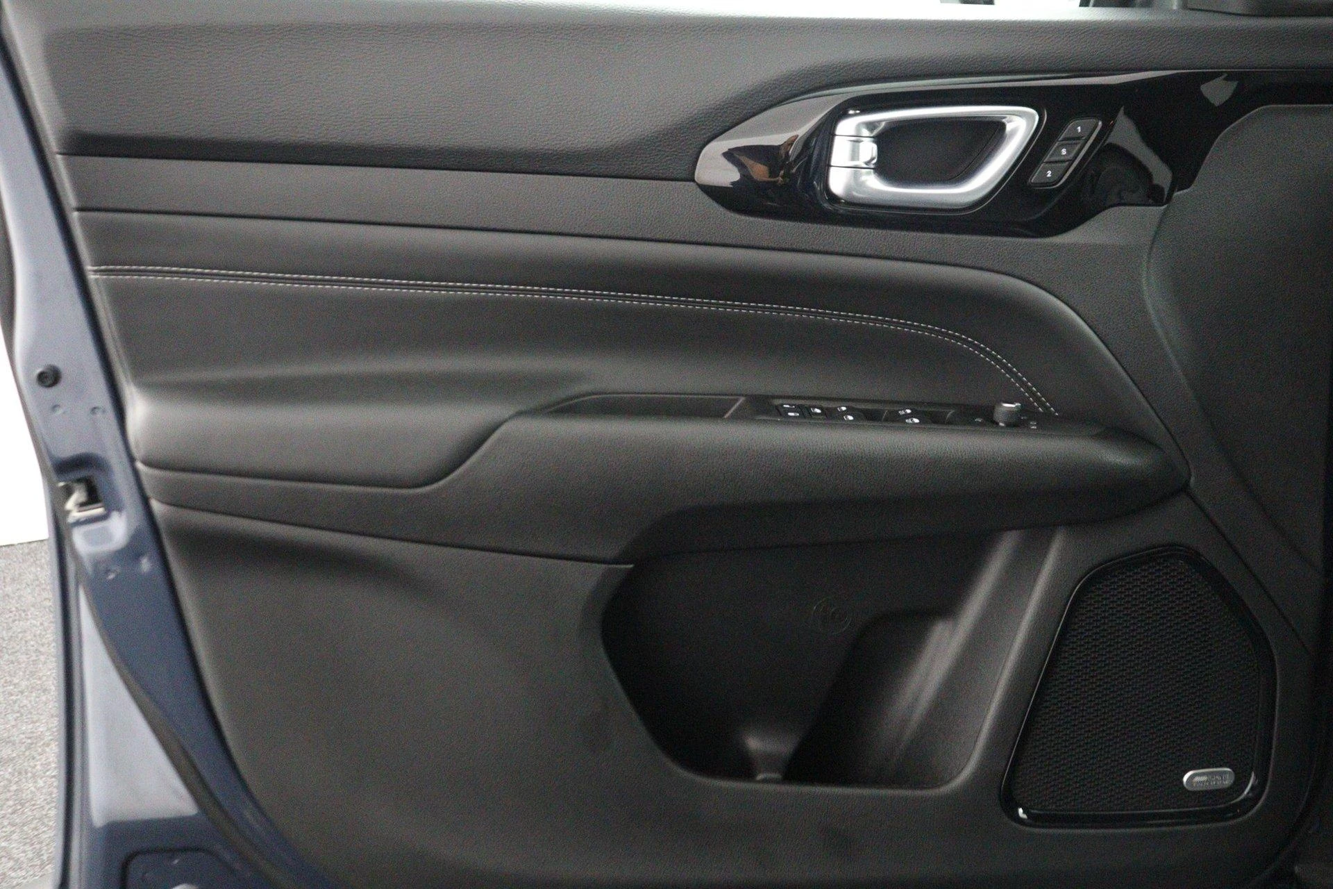 Jeep-Compass-image-47