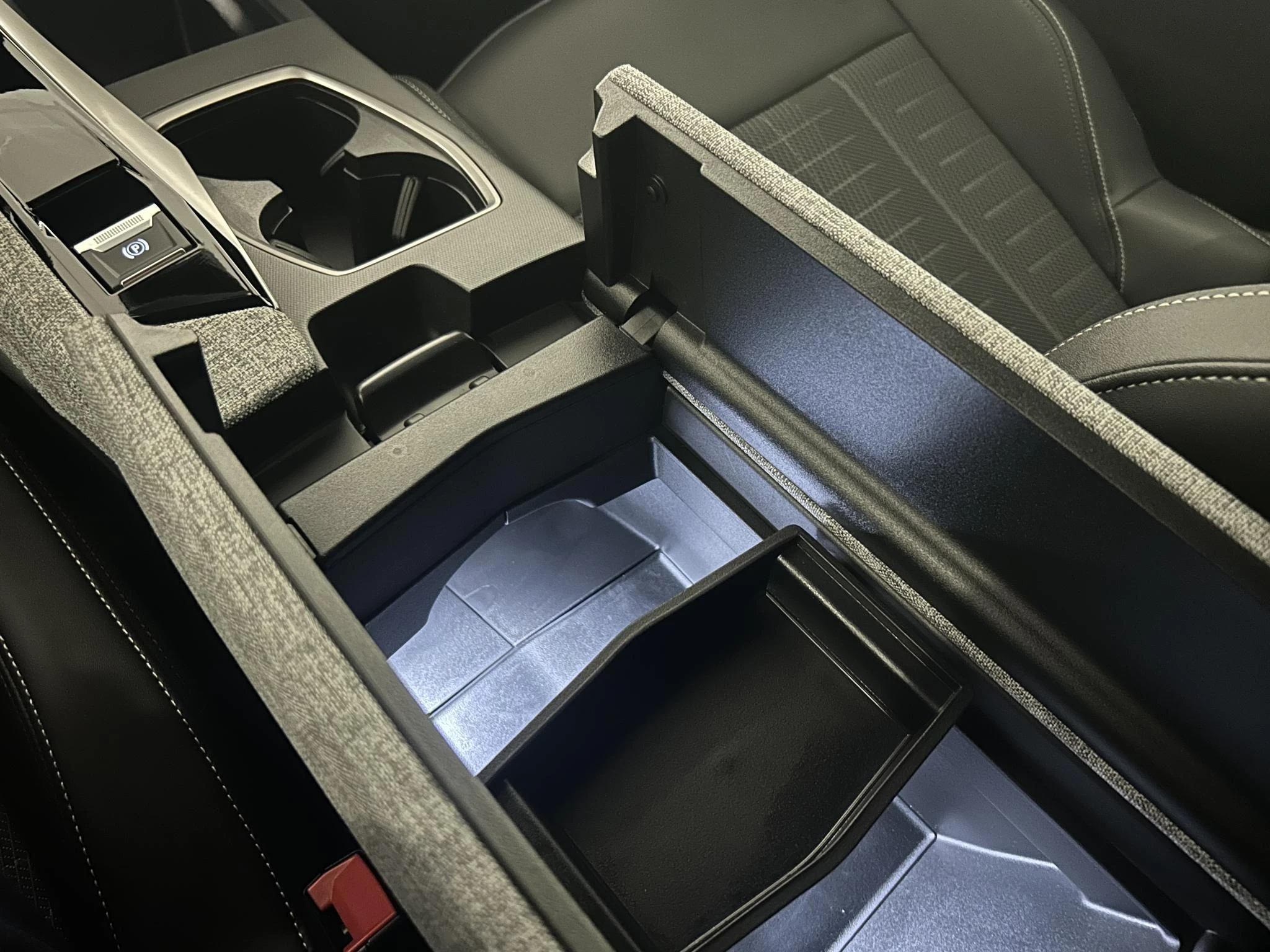 Peugeot-5008-image-19