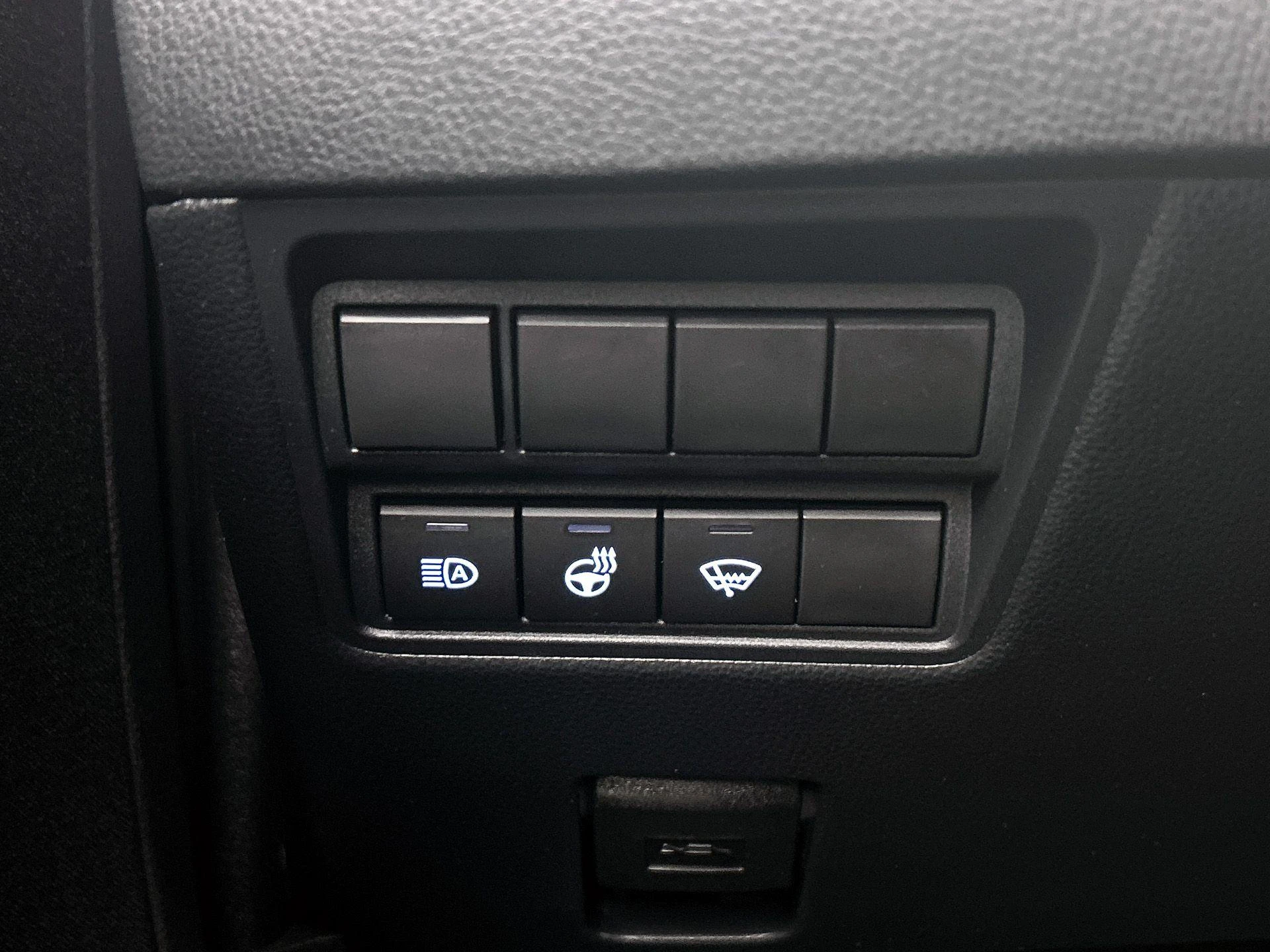 Toyota-Yaris Cross-image-14