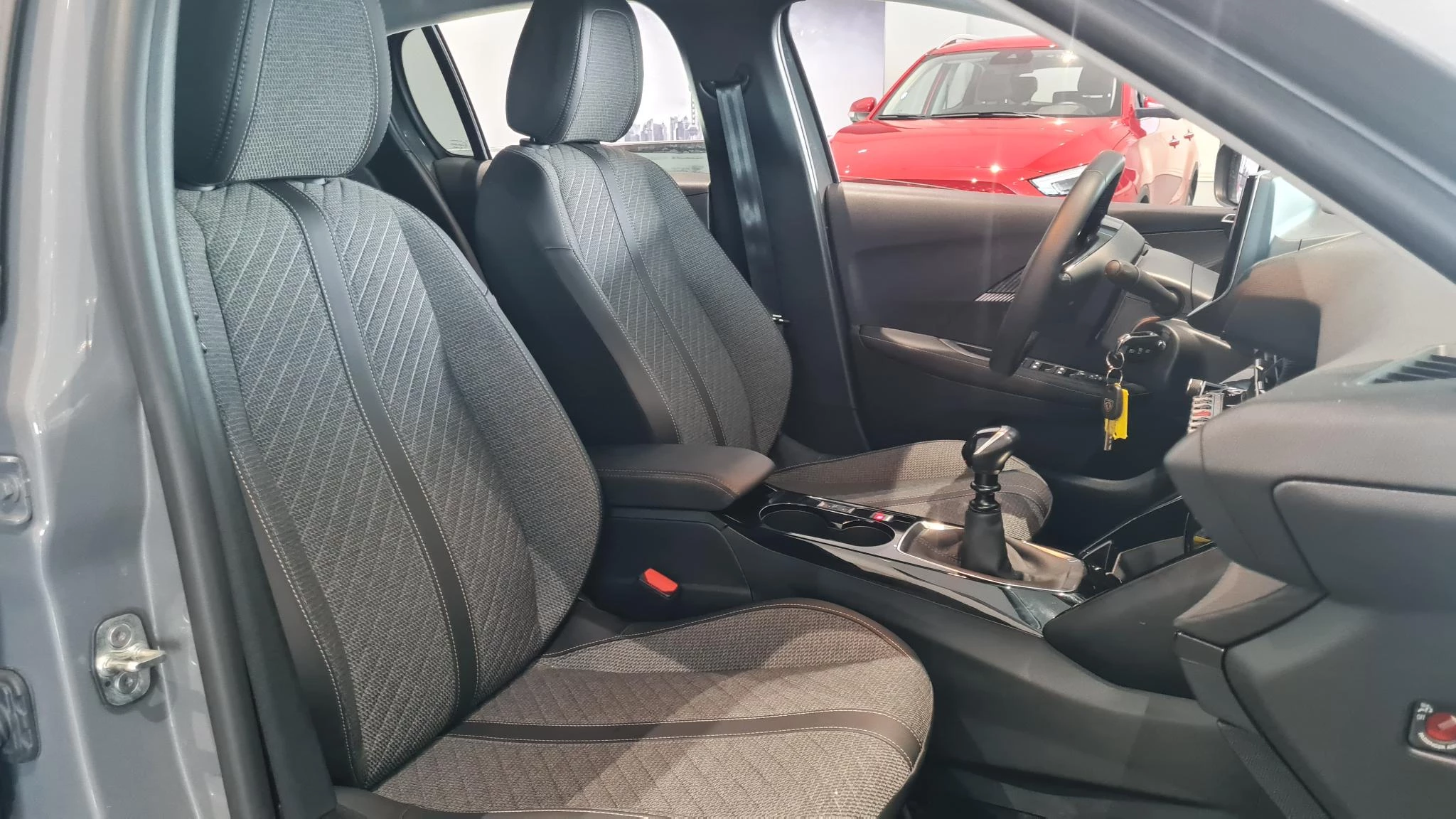 Peugeot-208-image-11