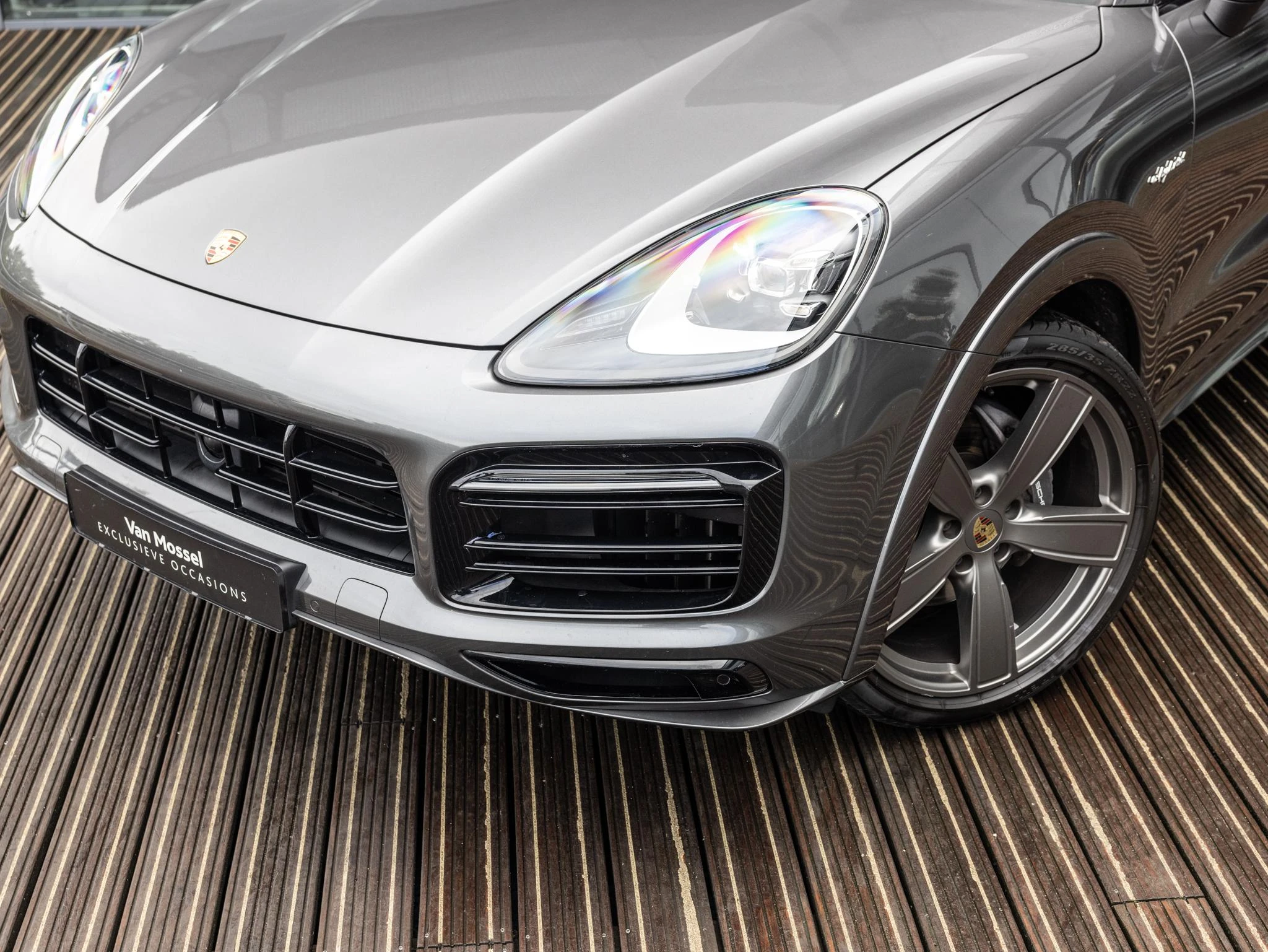 Porsche-Cayenne-image-6