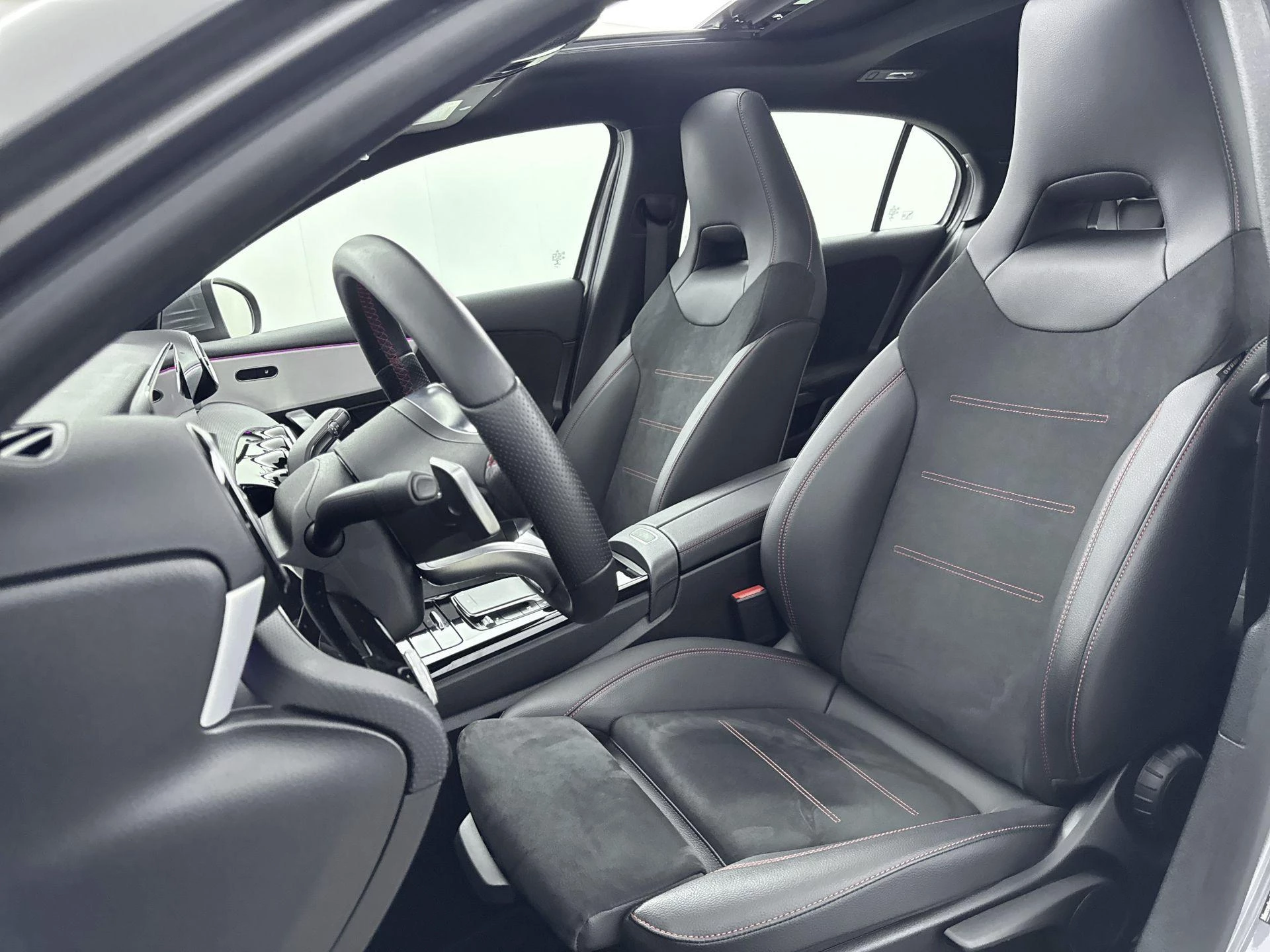 Mercedes-Benz-A-Klasse-image-21