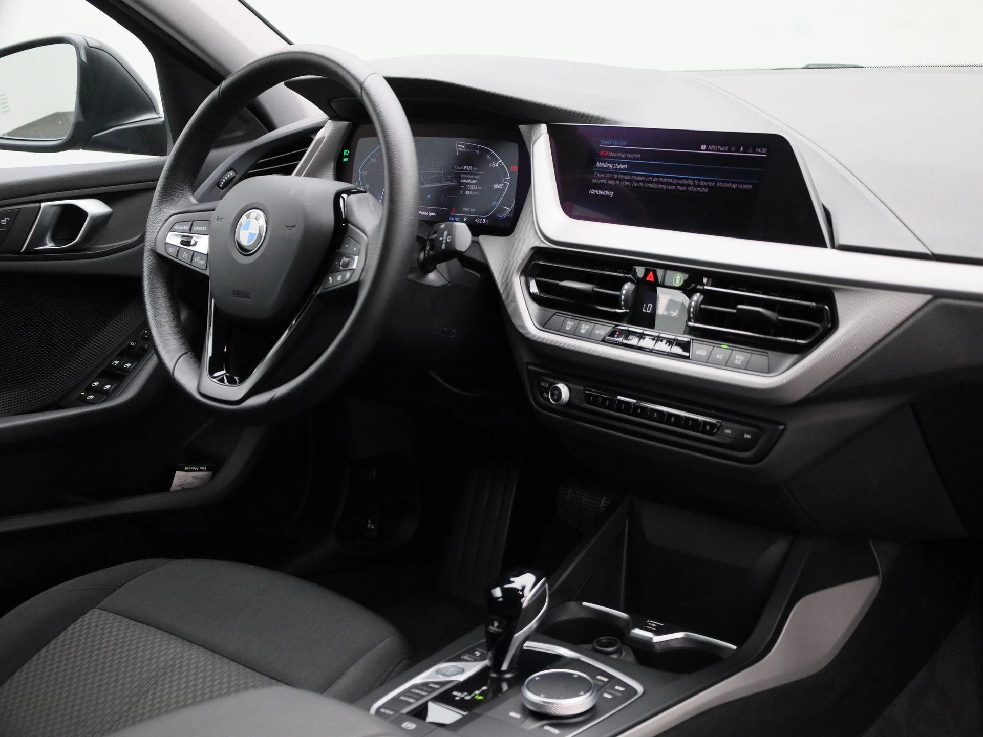 BMW-1 Reeks-image-43
